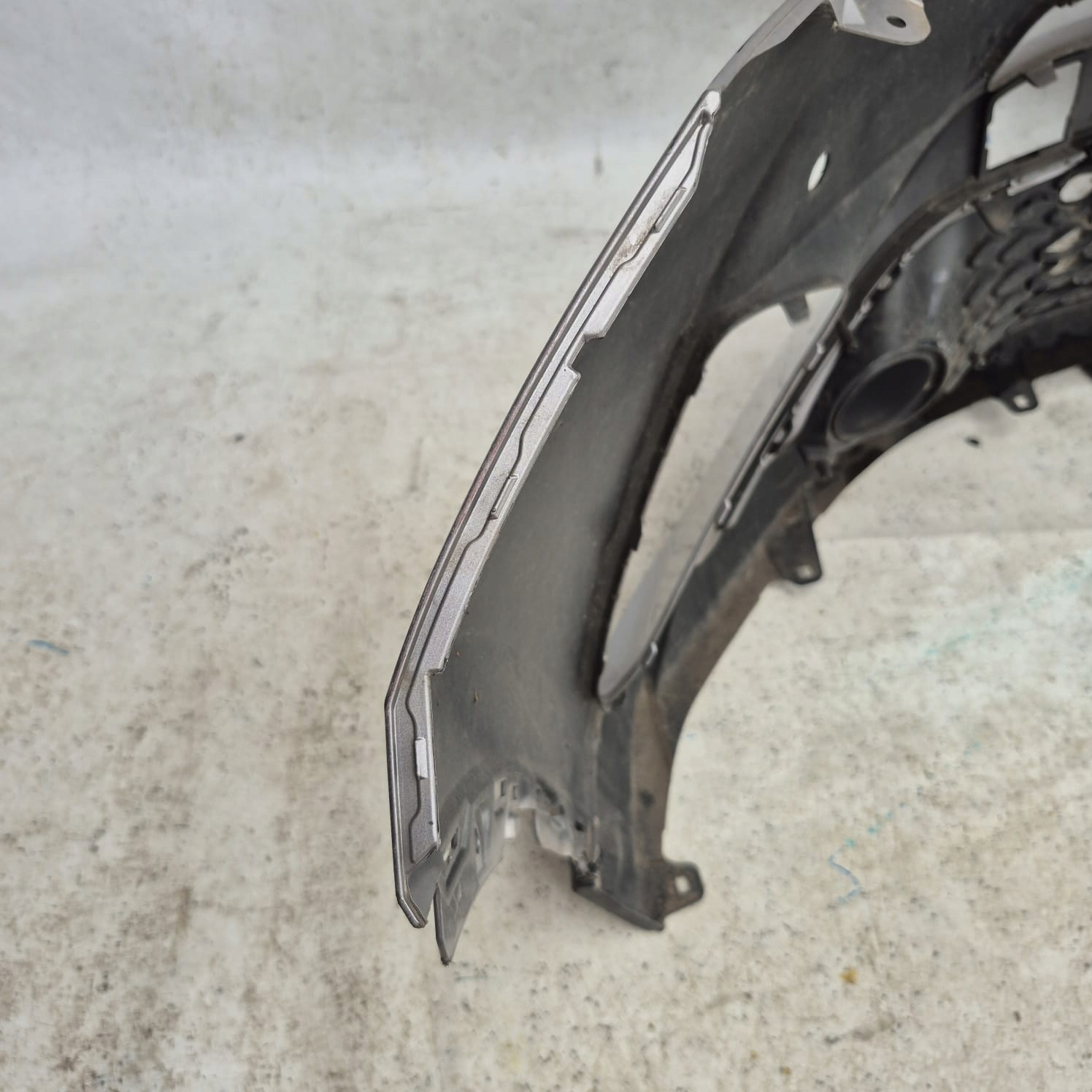 TOYOTA C-HR and 1 16-19 bumper front front 4XPDC
