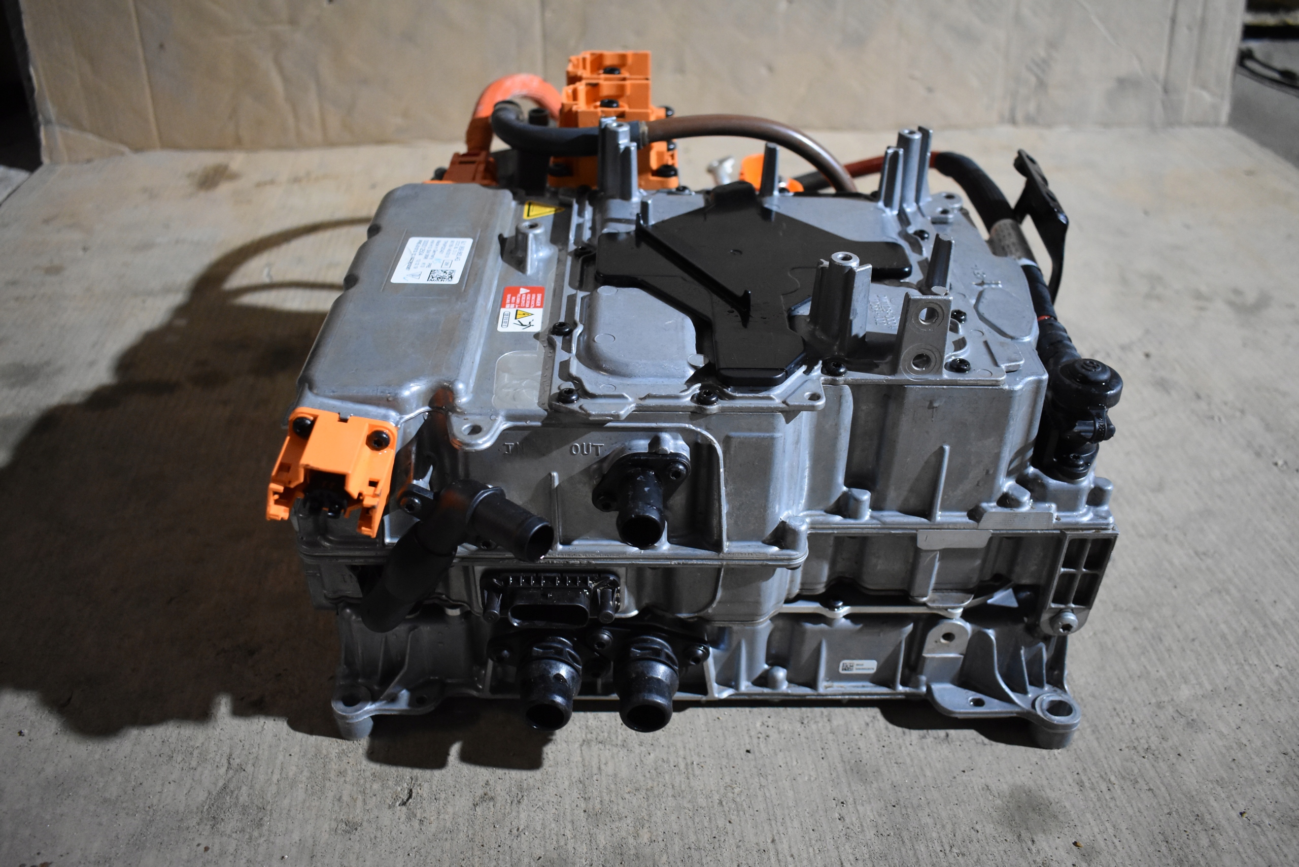 MODULO KONWERTER MOCY PORSCHE CENTRALINA DI TENSIONE TAYCAN 1