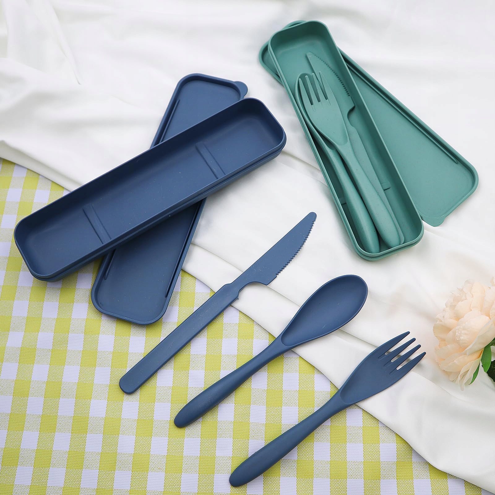 CATELL Zestaw Sztućców Turystycznych 2 Sztuki Z Etui Na Camping Plastikowe — miniatura 3