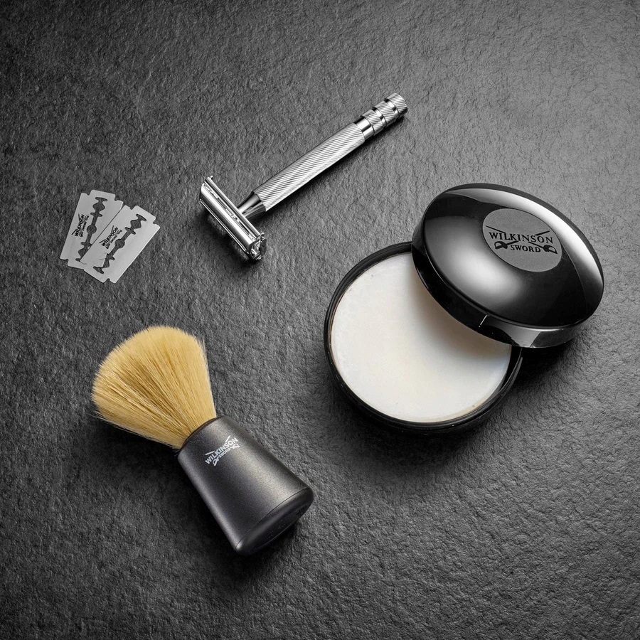 WILKINSON_Classic holicí strojek s vyměnitelnými břity pro muže
