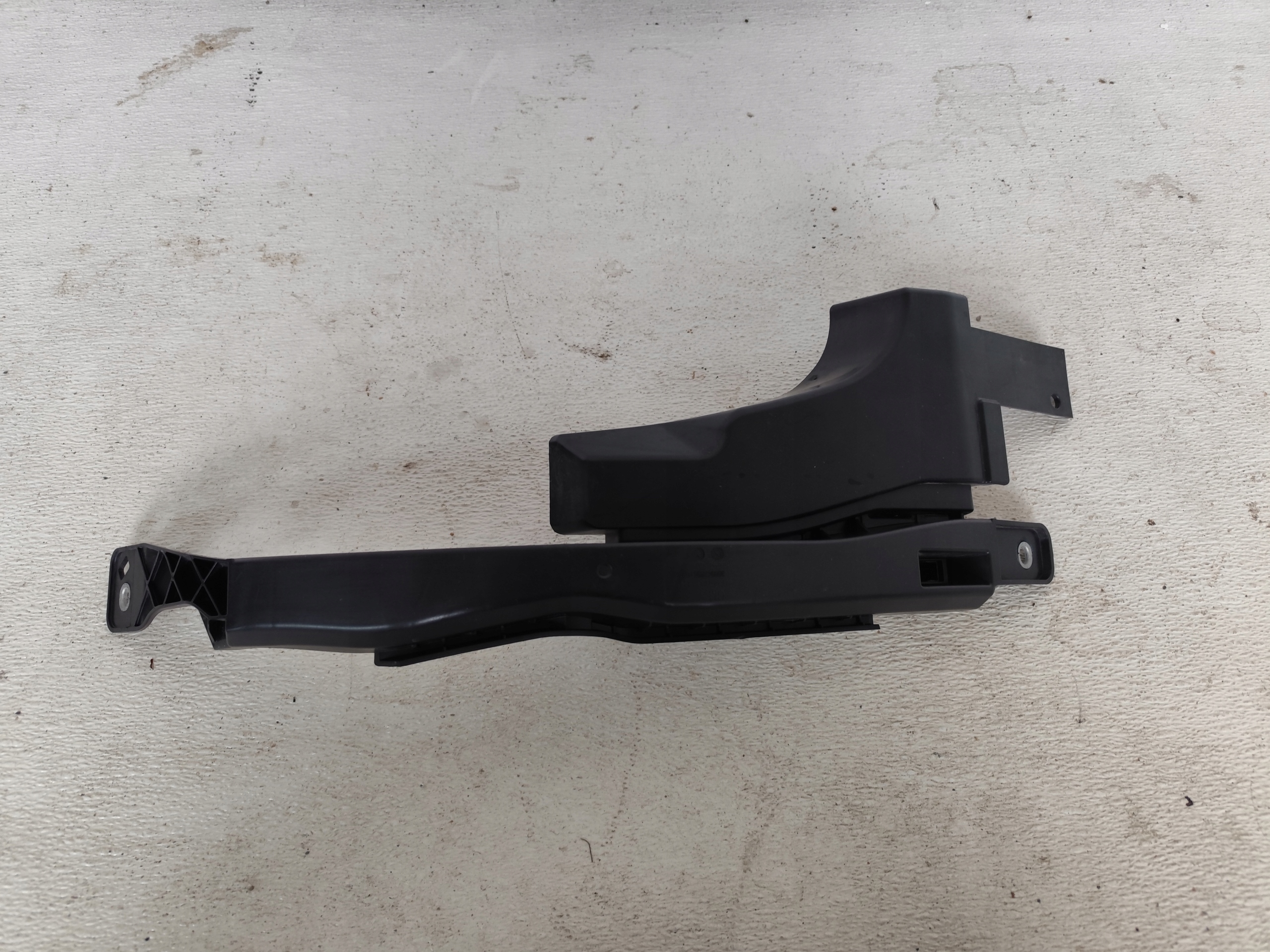 OPEL INSIGNIA B 2019 bumper bracket front below LAMPE left