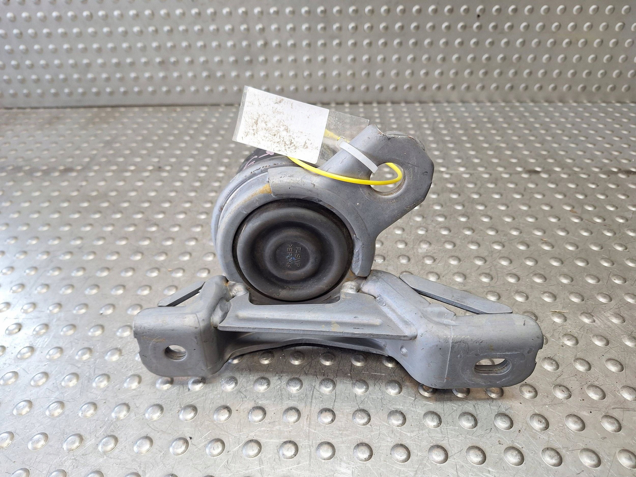 holder engine mount BJ32-6F012-AB JAGUAR E-PACE X540 LIFT