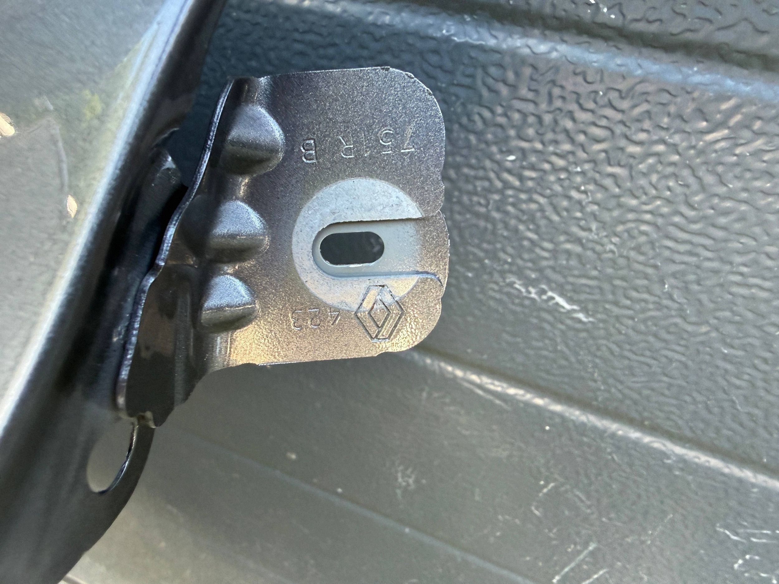 Renault Austral blatník levý předek přední