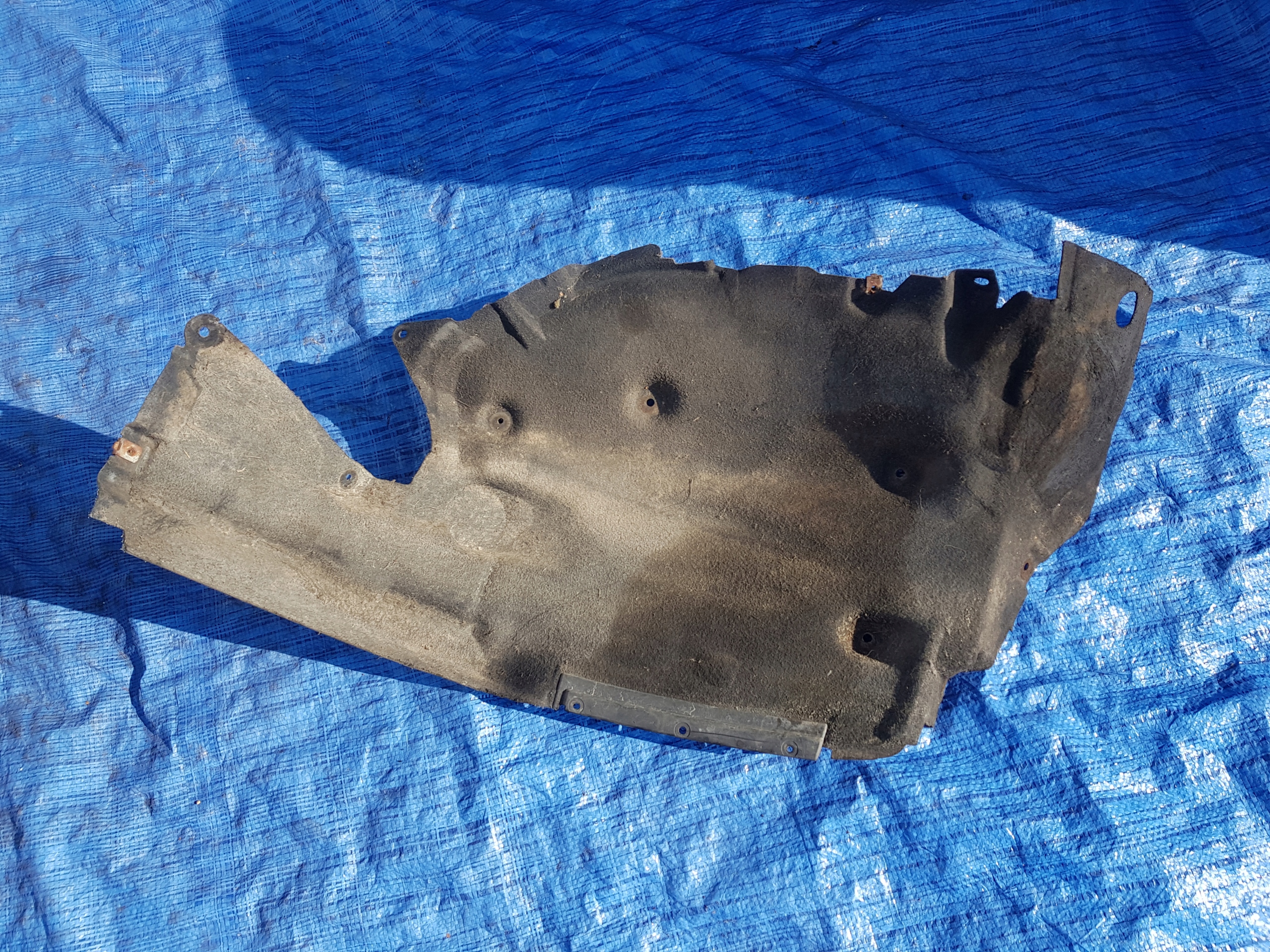 mudguard front right BMW 5 GT F07 7193494 7193510