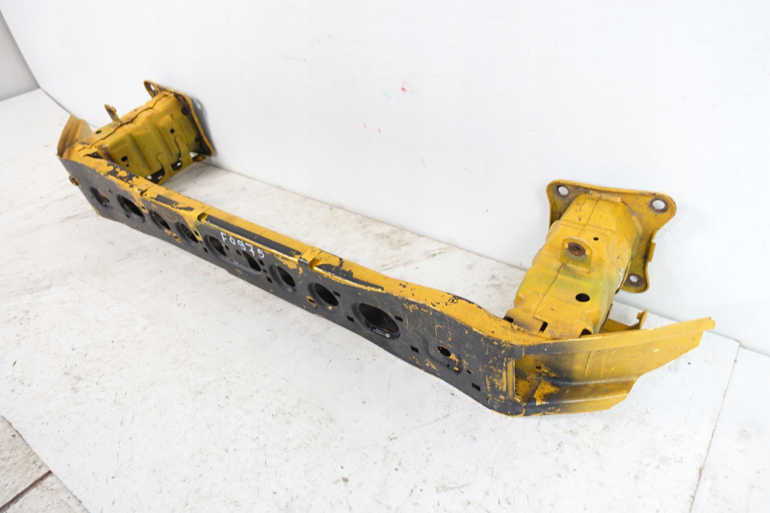 FORD FOCUS III MK3 LIFT 2014- pillar bumper support front