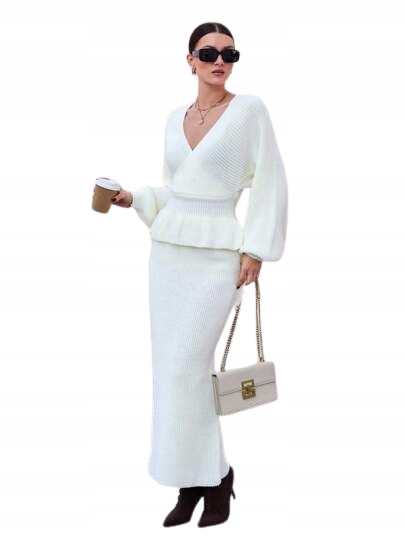 Shein Ecru Dámský Komplet S Volánem A Výstřihem Do V 1KB