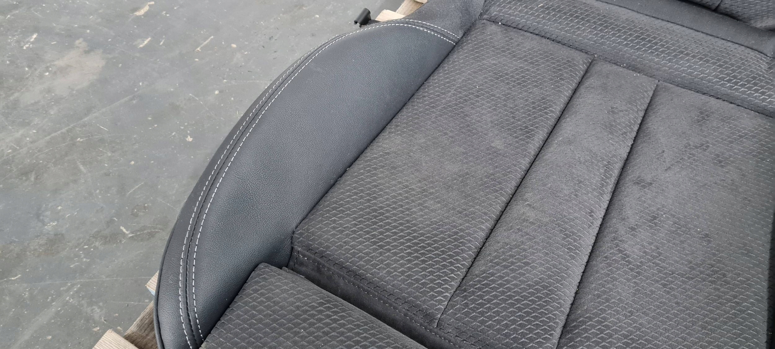 A5 8W LIFT side seat seat ALCANTARA leather SLINE left front A4 B9 8W