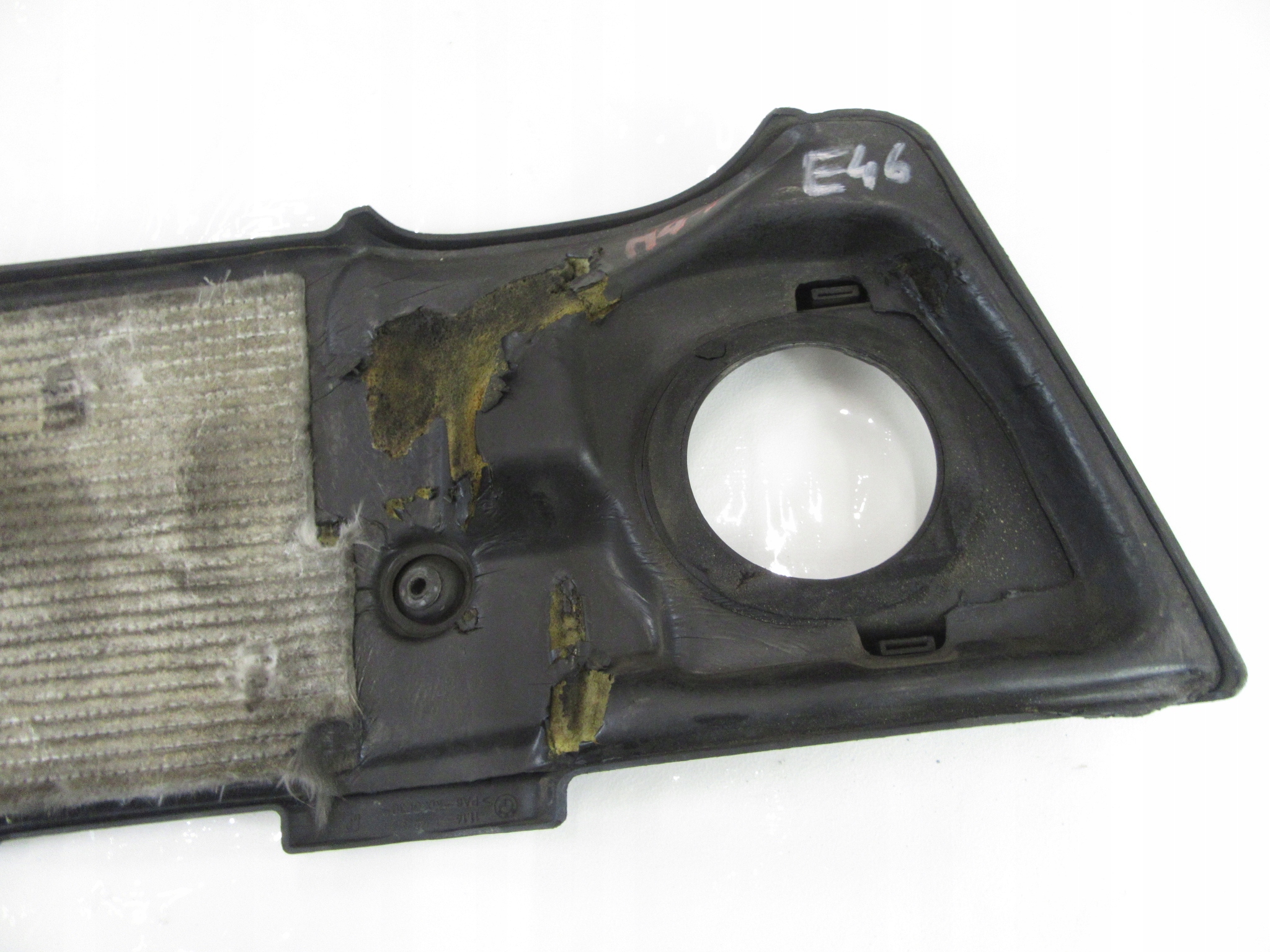 cover upper of the engine BMW e46 2.0 M47 136km
