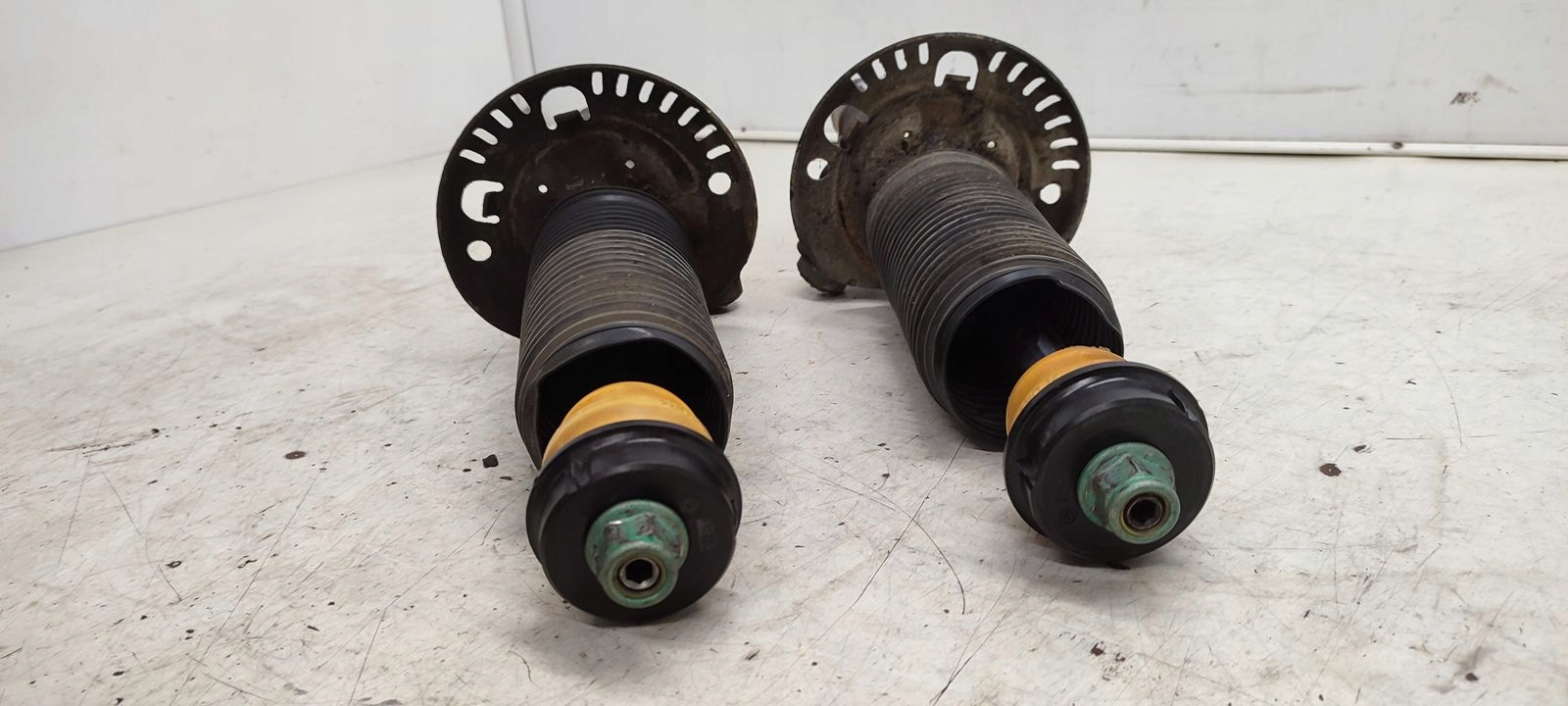 shock absorber front front Seat Ibiza 6L