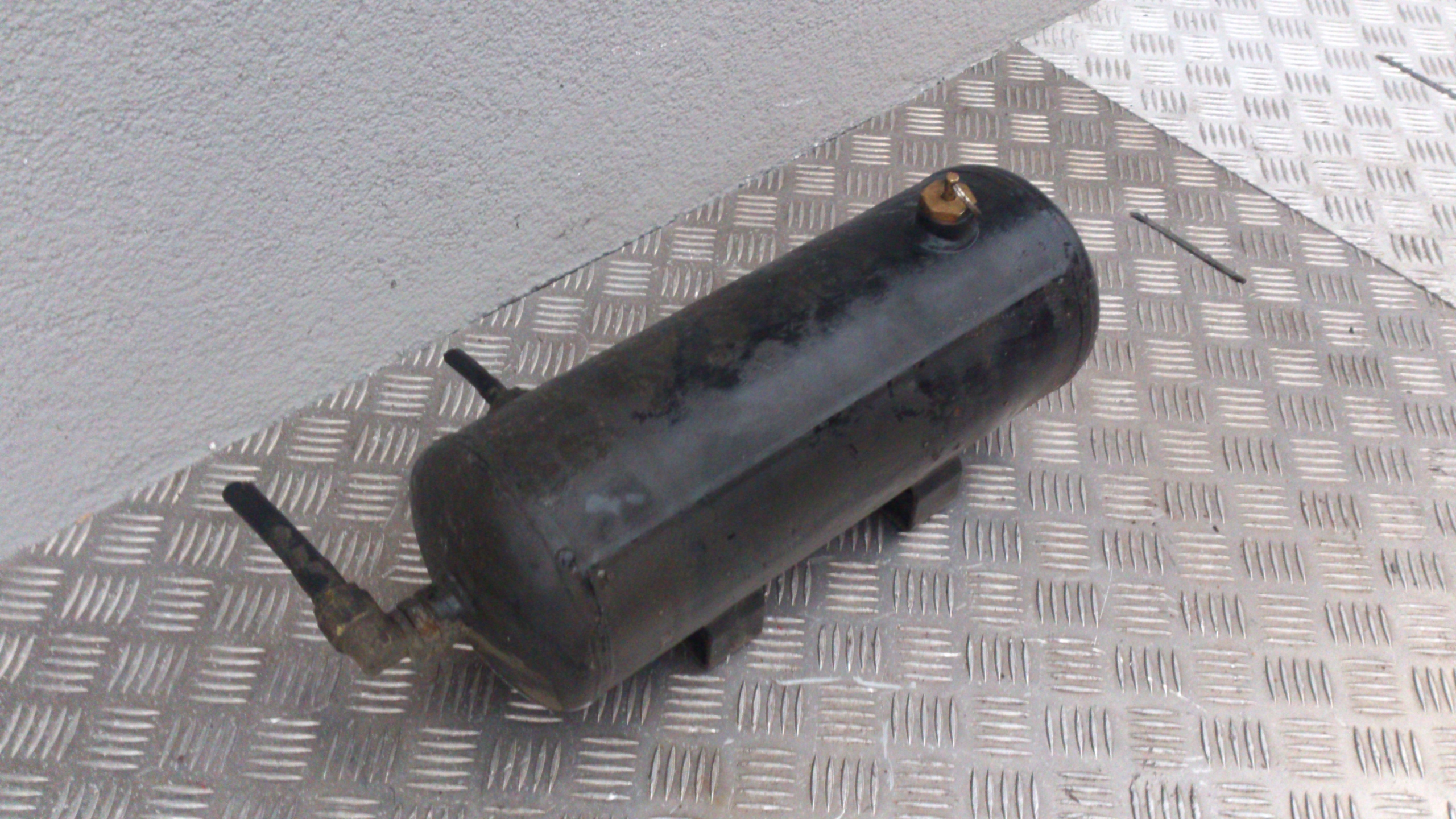 1999919 - ВОЗДУШНЫЙ БАЛЛОН 7 ЛИТРОВ DAF XF 106