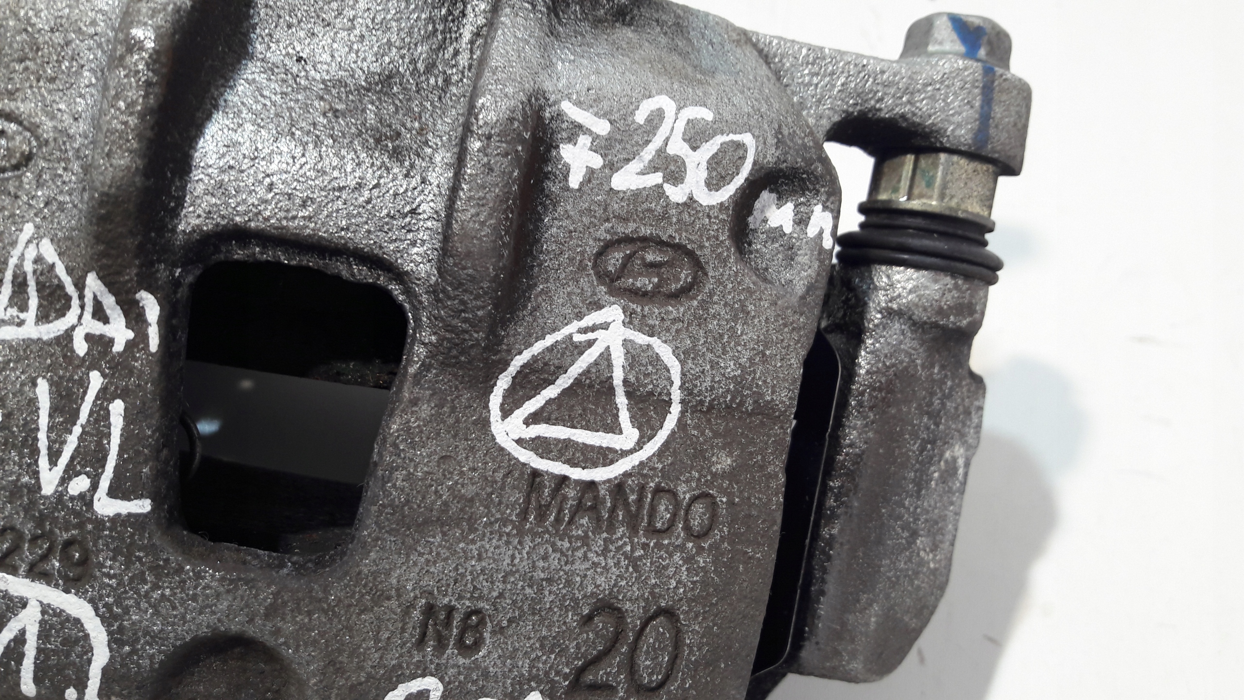 HYUNDAI I10 III 2020- caliper brake left front