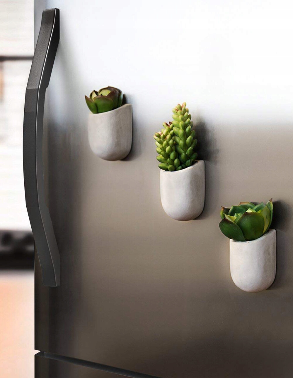 Zestaw trzech doniczek do powieszenia