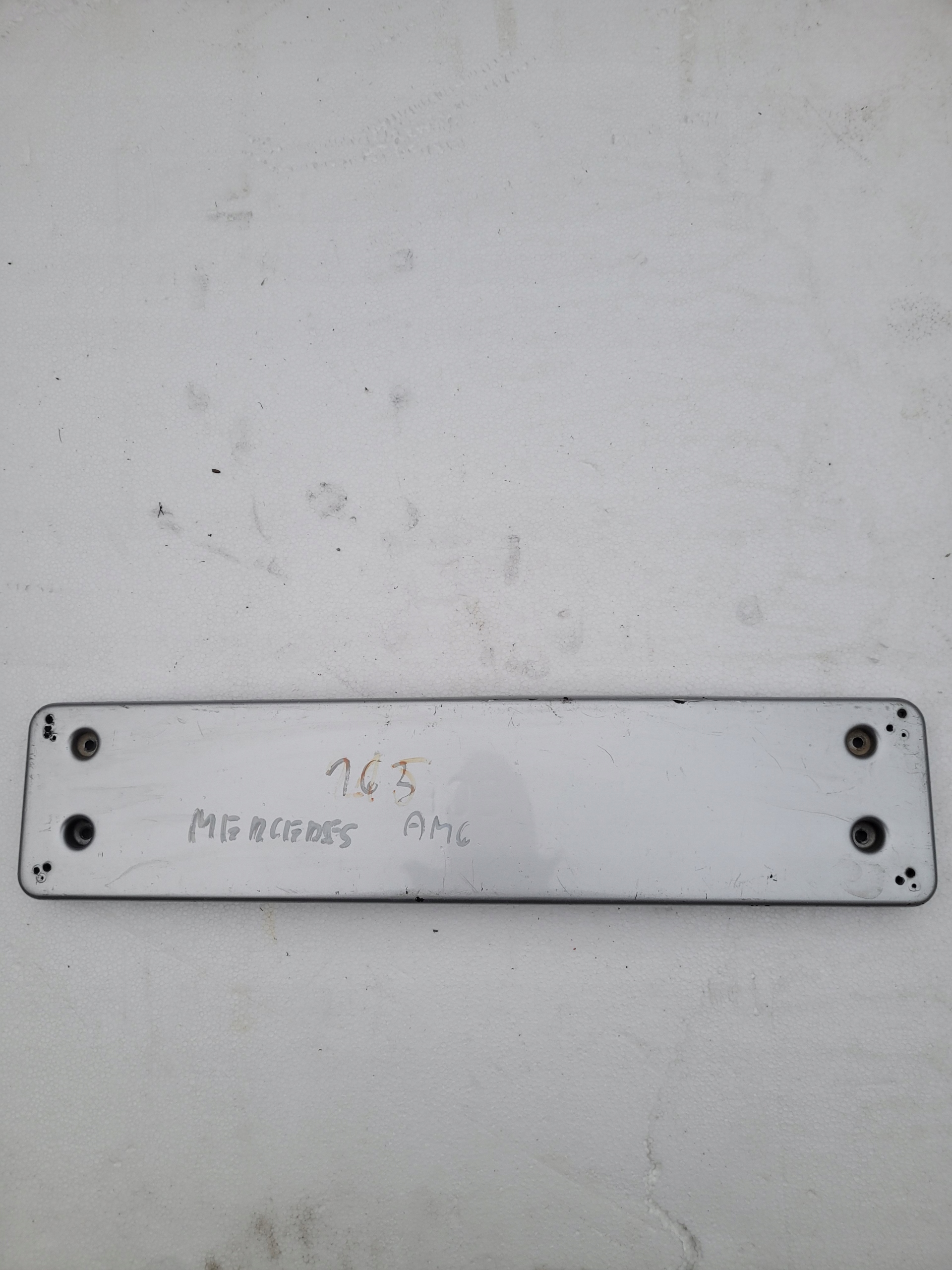 MERCEDES W163 AMG PODKŁADKA TABLICY REJSTRACYJNEJ