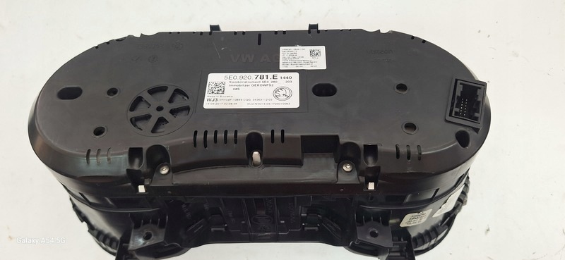 dials SKODA OCTAVIA III 5E0920781E
