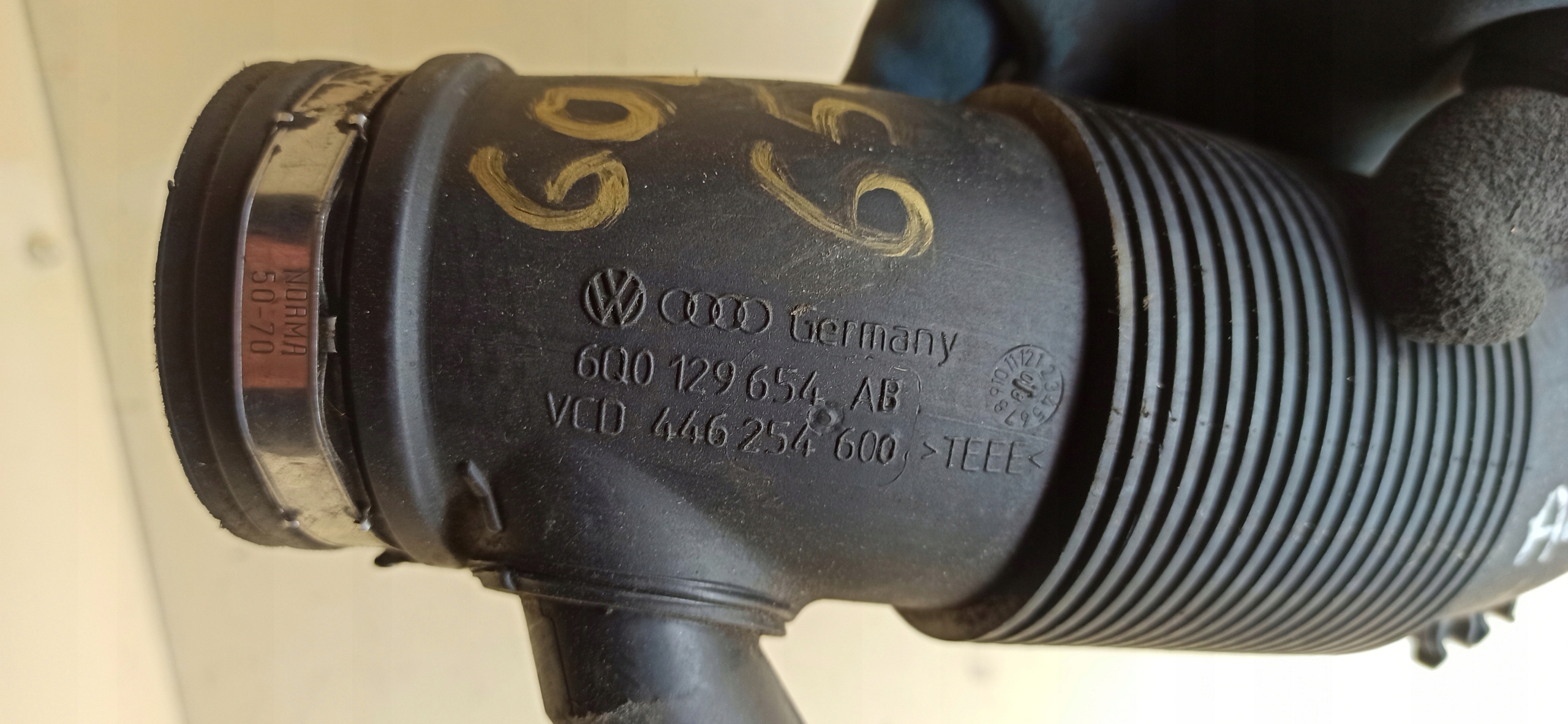 wiring pipe air 6Q0129654AB FABIA II POLO