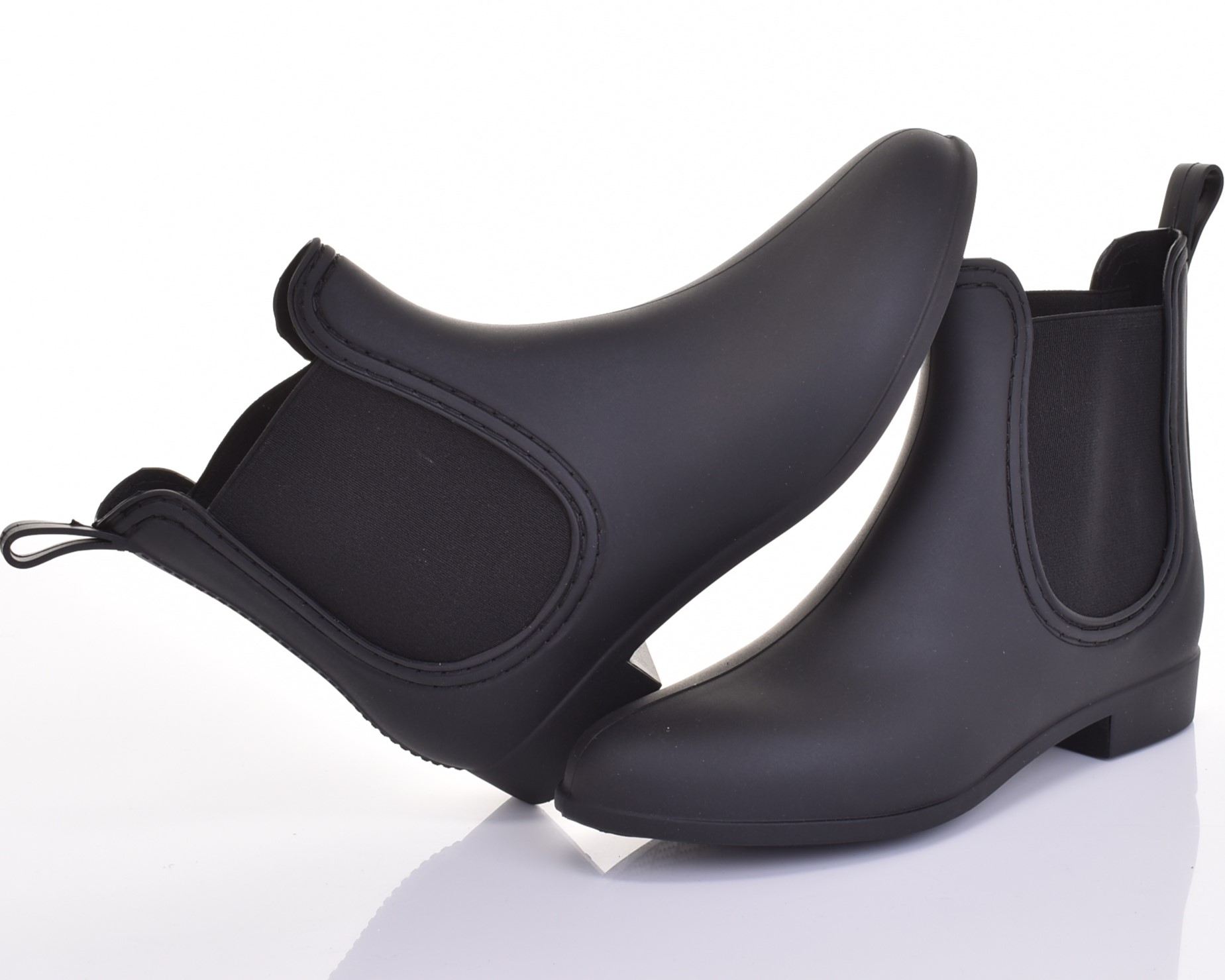 NISKIE DAMSKIE KALOSZE ZA KOSTKĘ GUMIAKI CZARNE MATOWE SZTYBLETY Marka inna