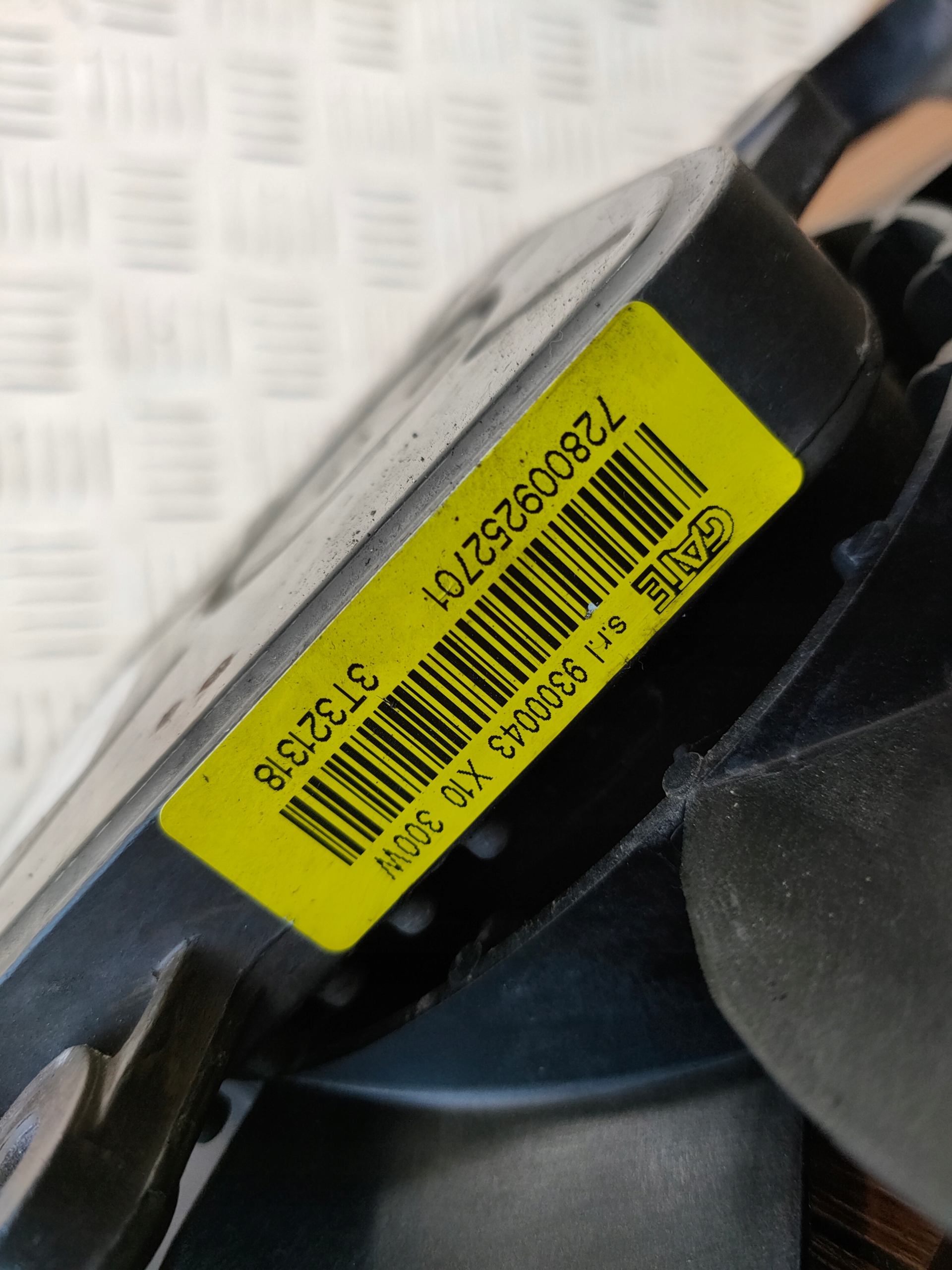 RENAULT ZOE Z.E. e 2013-2018 Ventola radiatore 945002400 OE