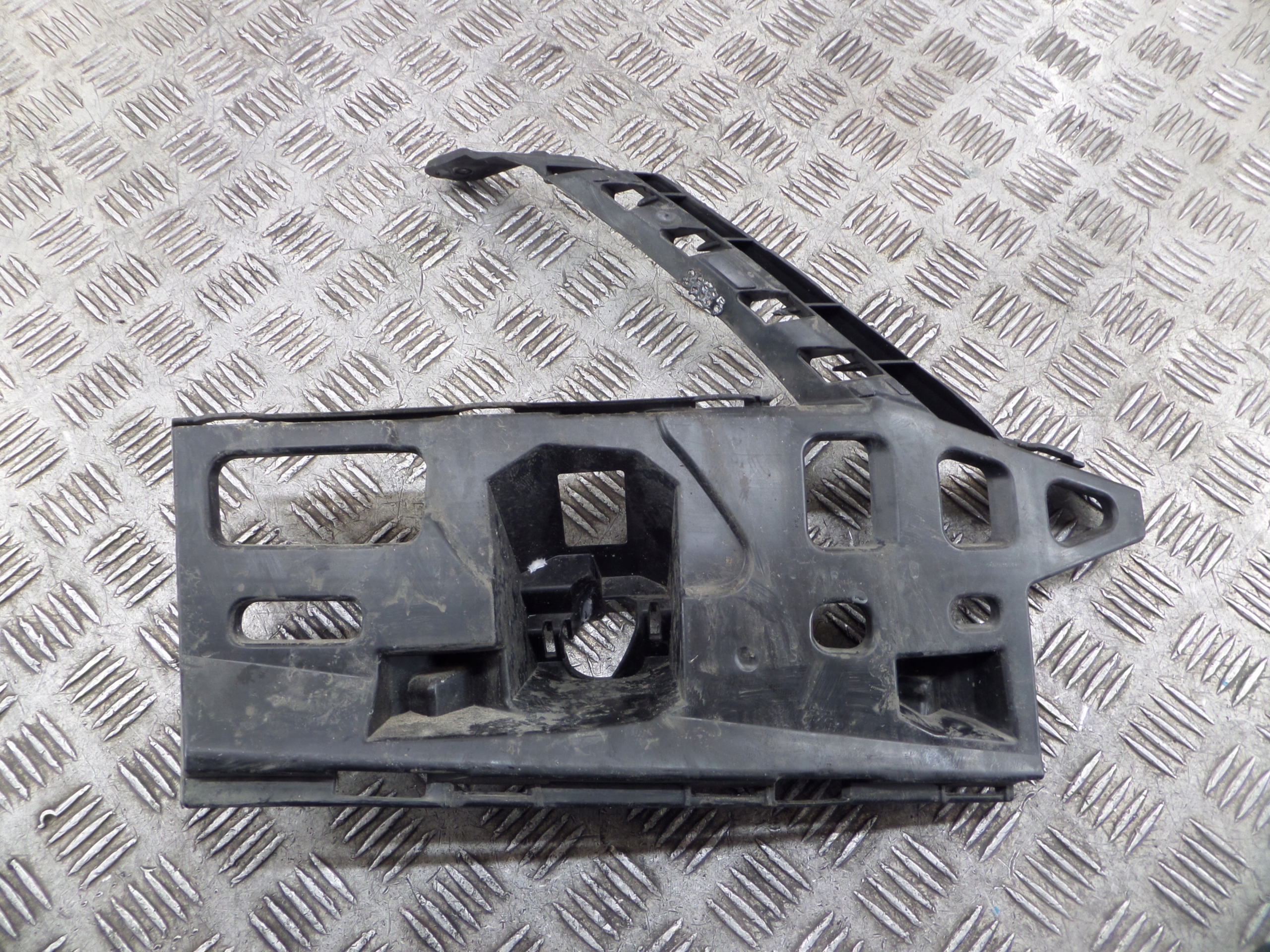 bumper bracket ORG right front SKODA OCTAVIA III LIFT 5E0807056D