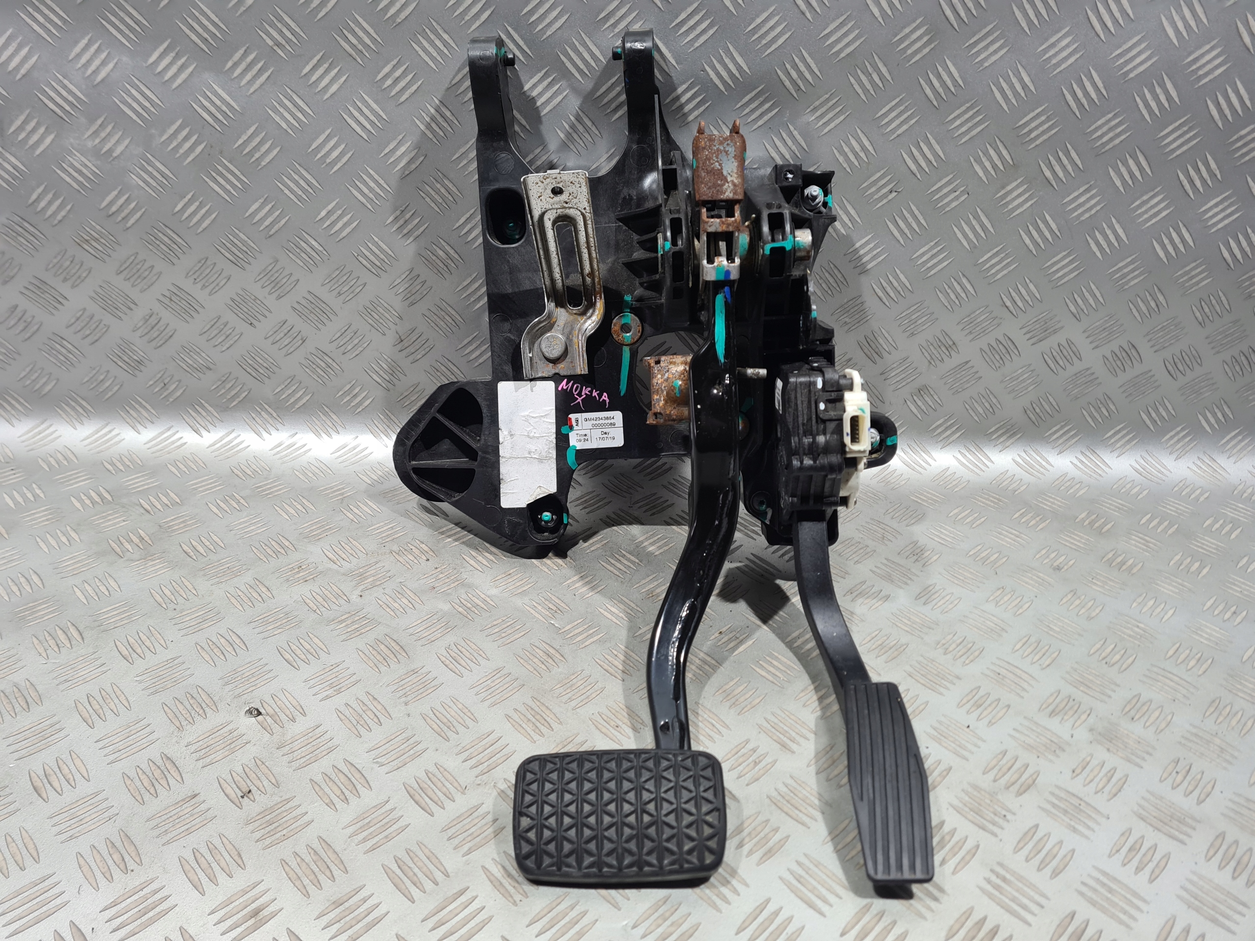 педаль Педали opel MOKKA X автомат европа