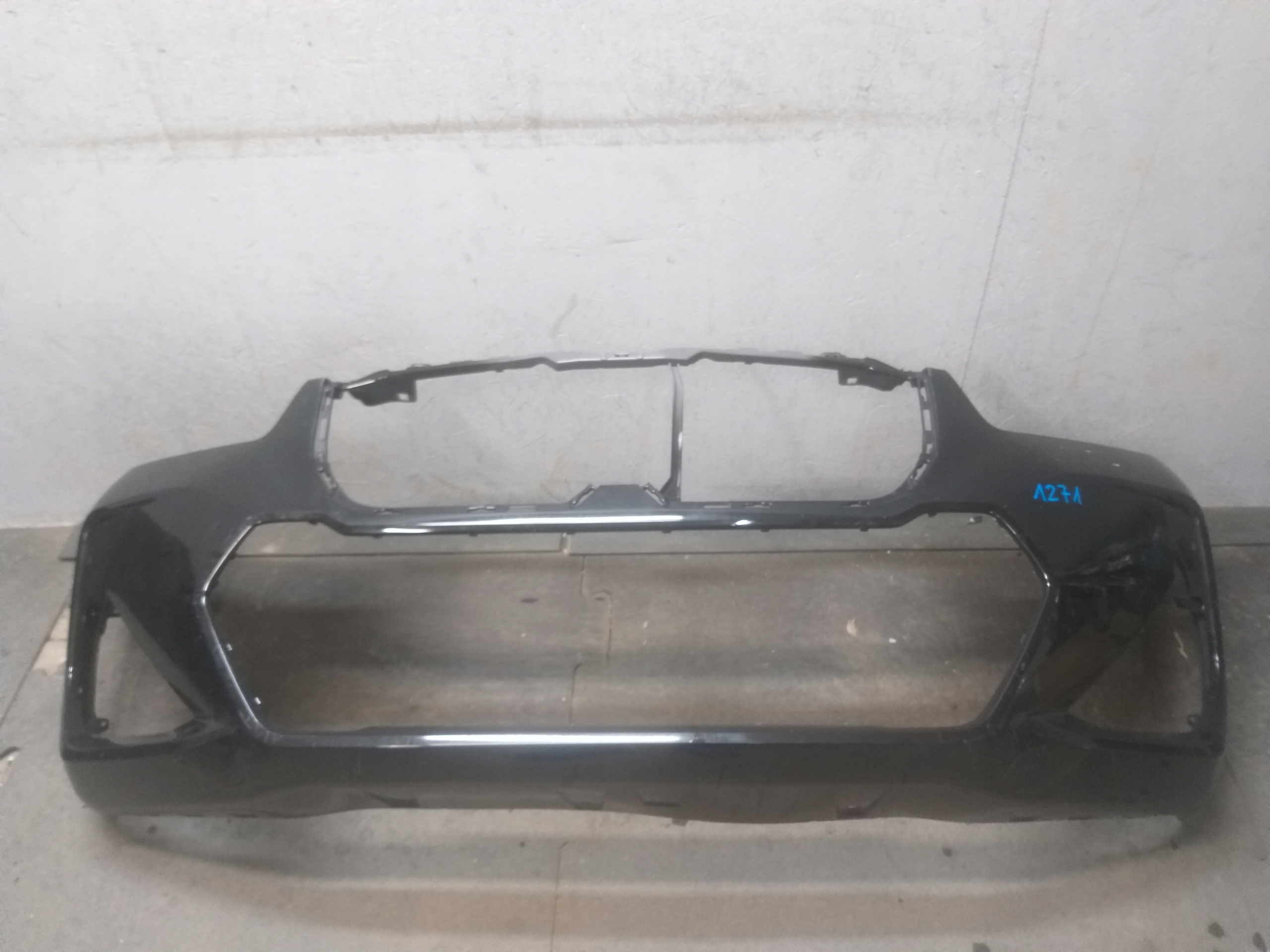 bumper front BMW X1 U11