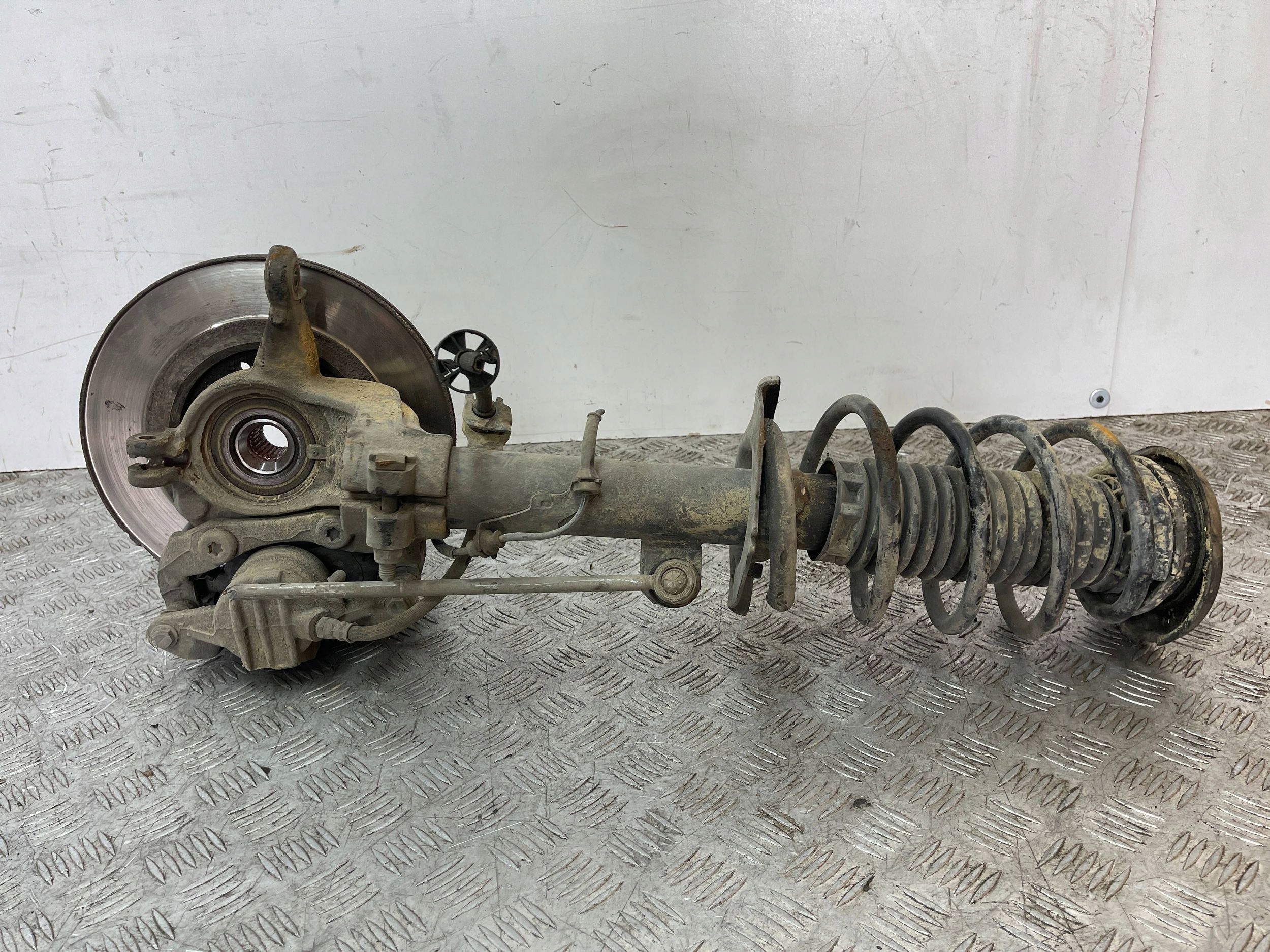 shock absorber swing McPherson left PEUGEOT 2008 and 1 13- 1.6 E-HDI P60