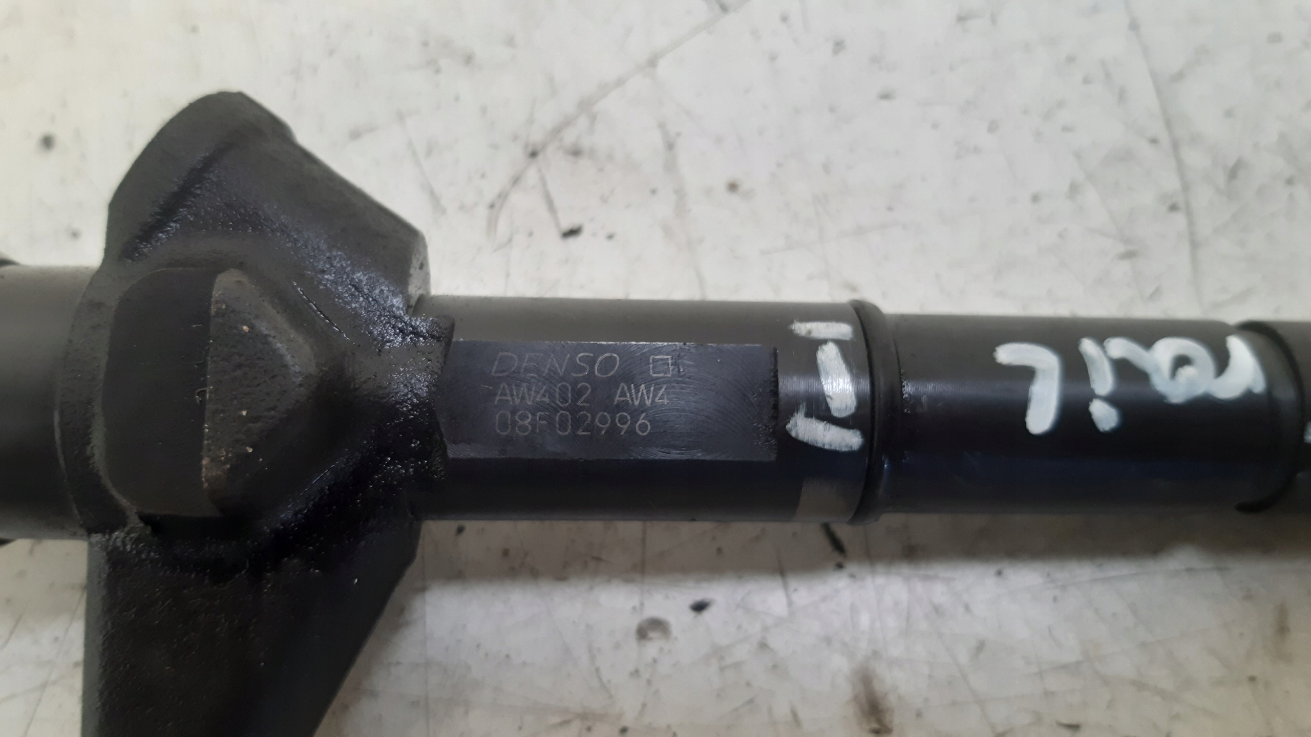 injector DENSO 08F02996 Nissan X Trail T30