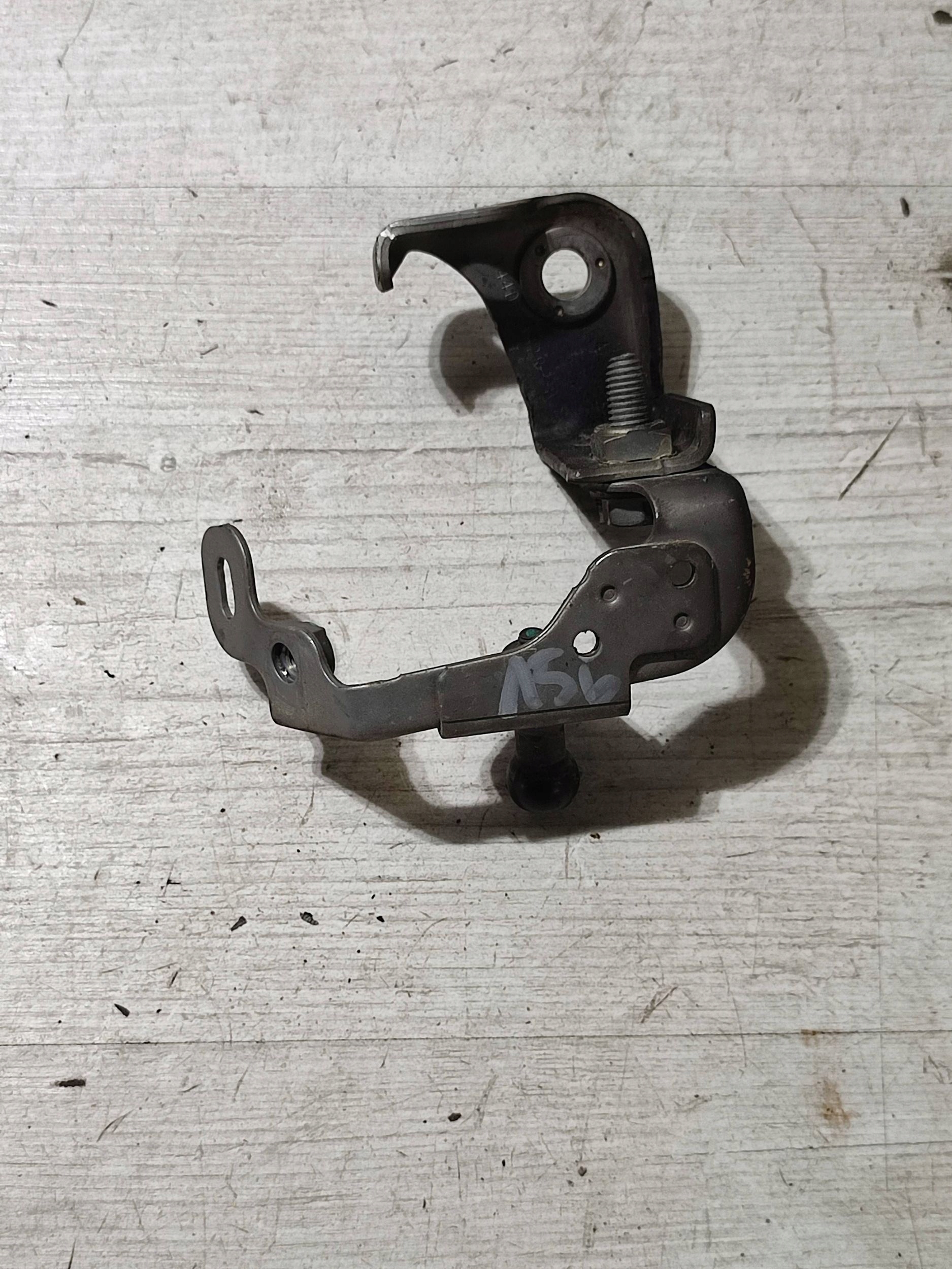 Mercedes-Benz GLA W156 2015 bracket holder