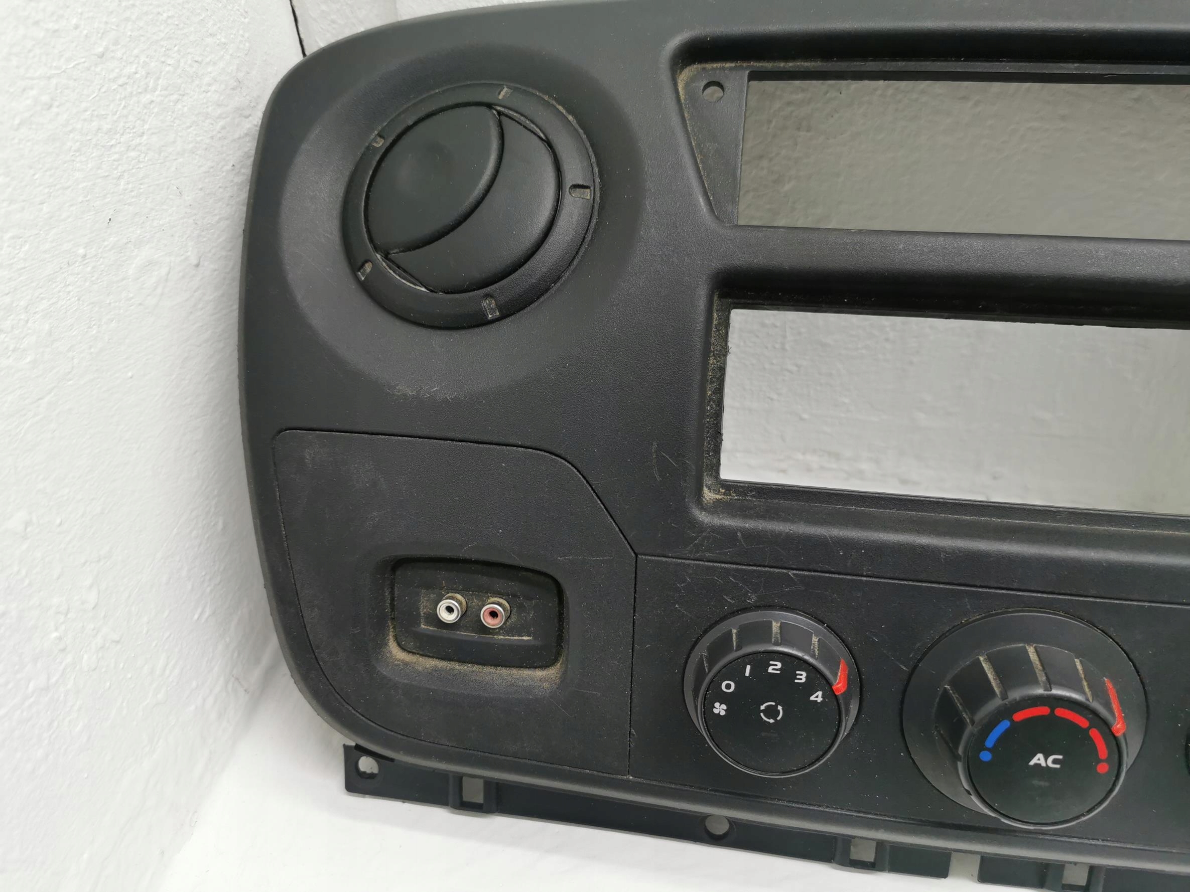 Unite commande clima RENAULT MASTER III 682600025R