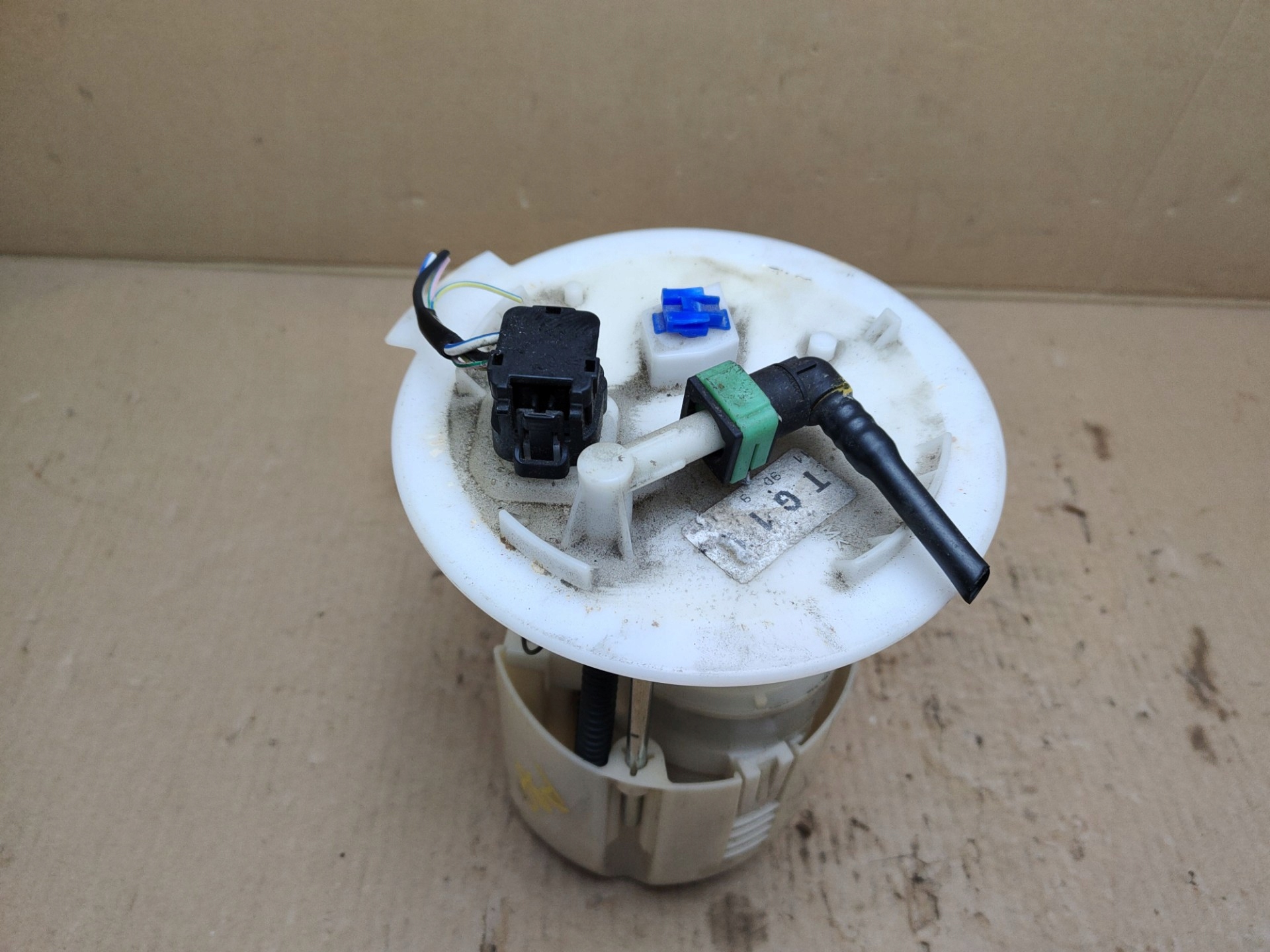 feed pump Mazda CX-9 facelift 2012