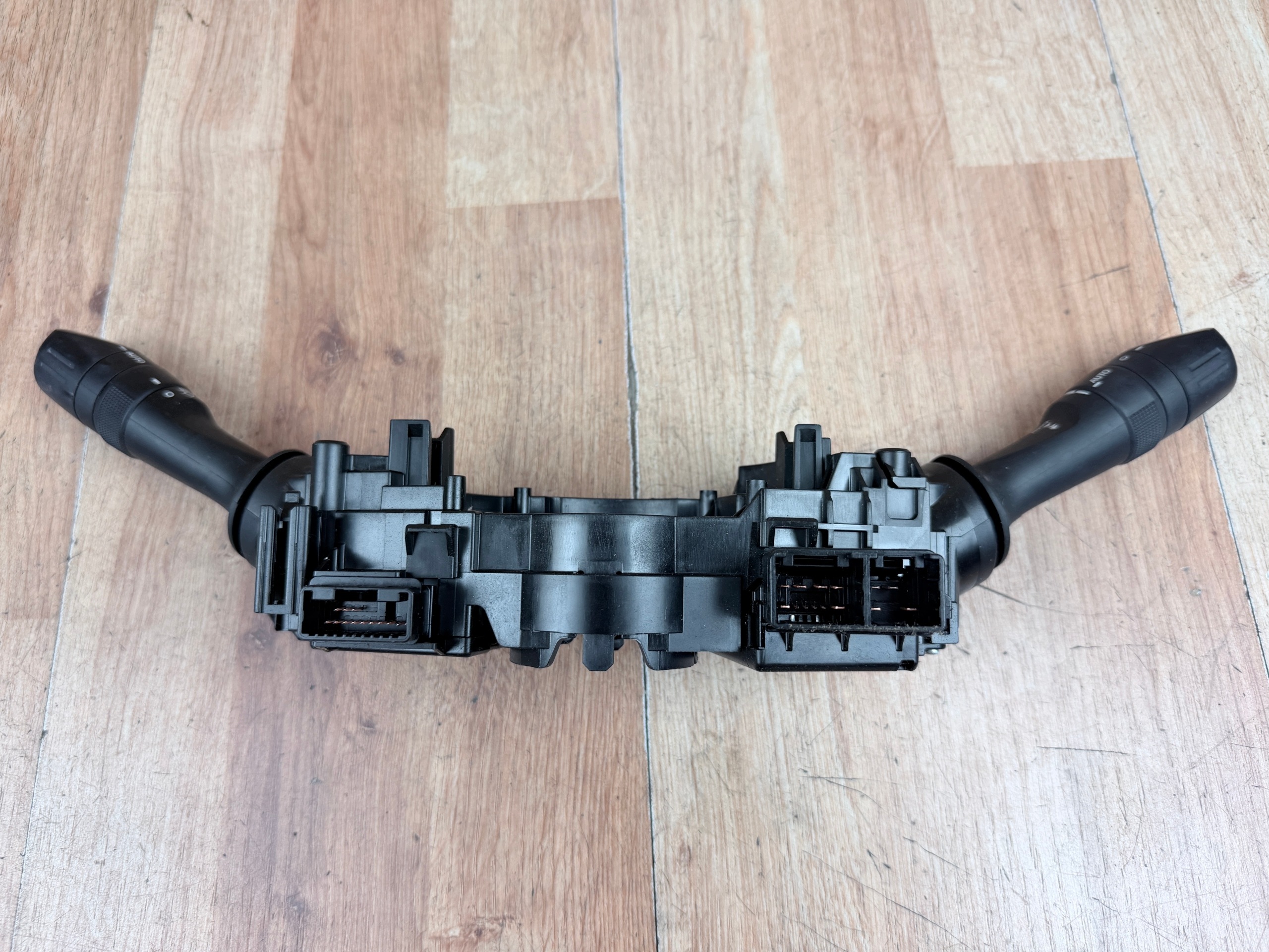 Toyota C-HR e Interruttore comando luci DEVIO LUCI DEVIO zespolony F405017J591