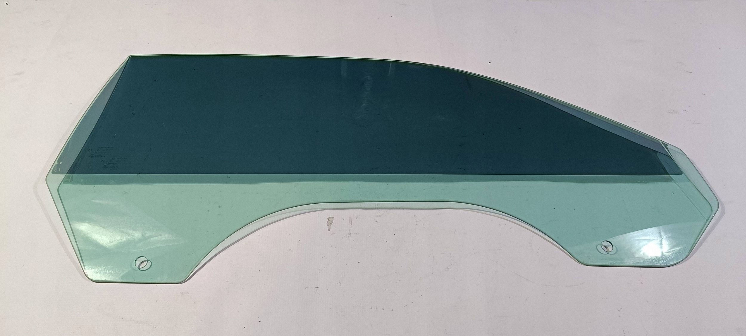 window door right of the passenger Dodge Challenger 2015