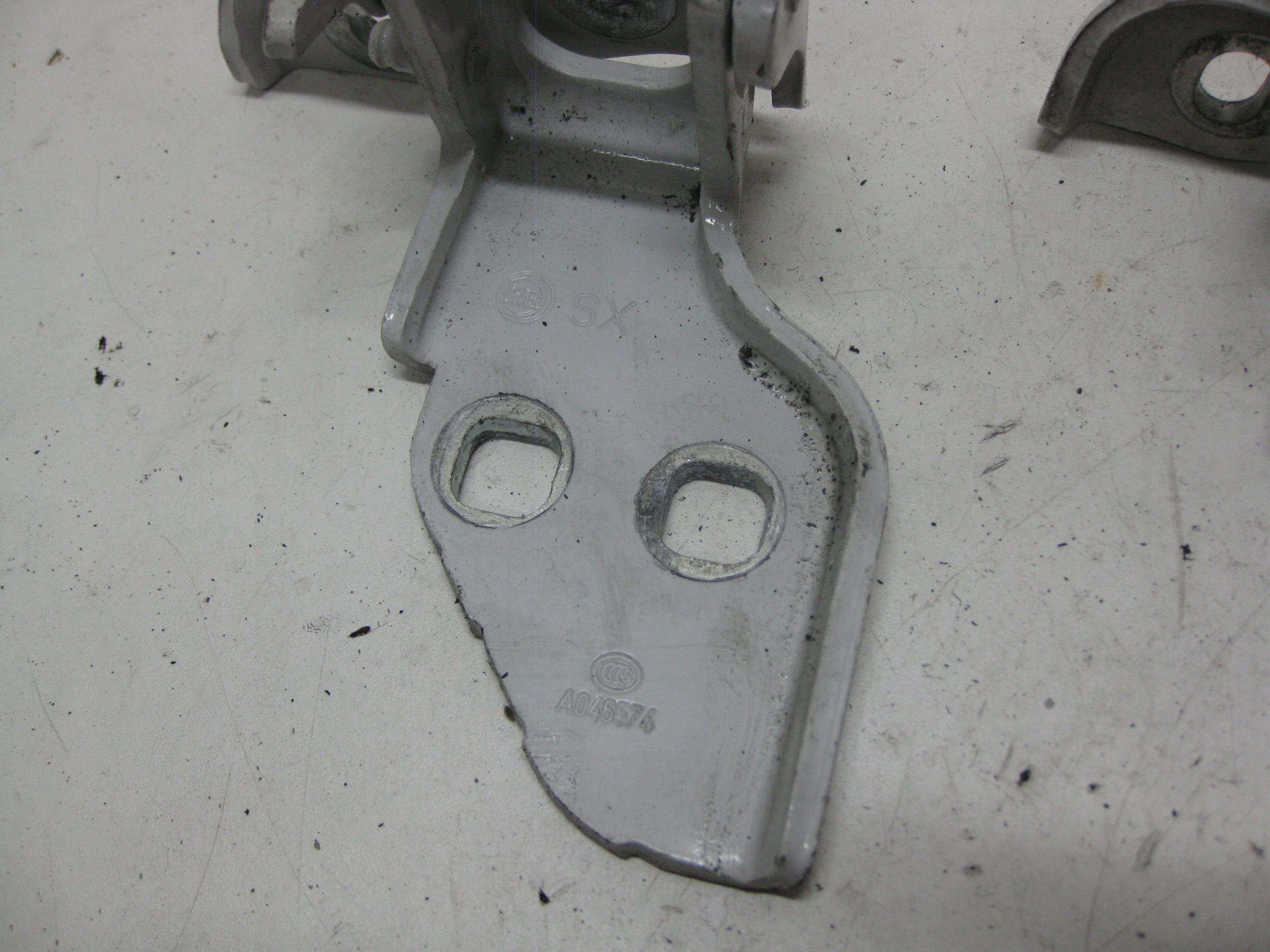 BOXER JUMPER DUCATO III LIFT hinge door left front GORA and DOL A046574