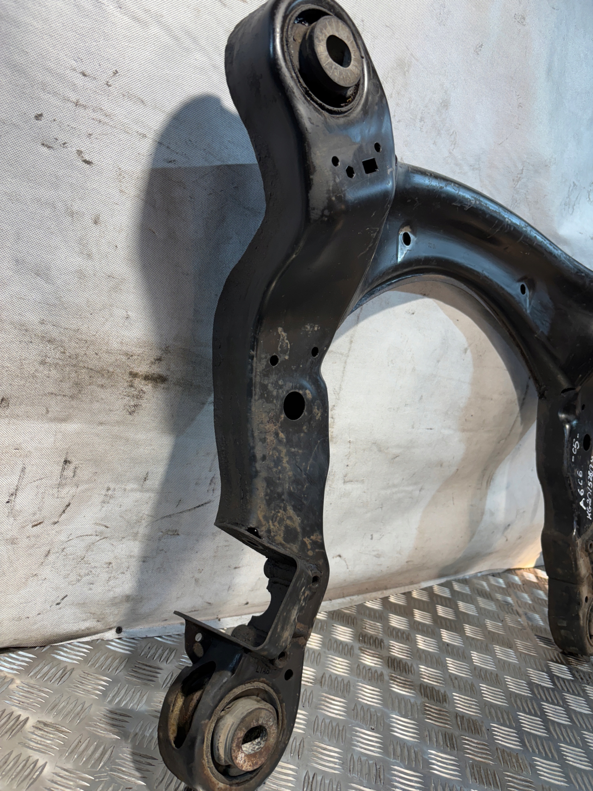 subframe axle beam front Audi A6 C6 2,4 V6