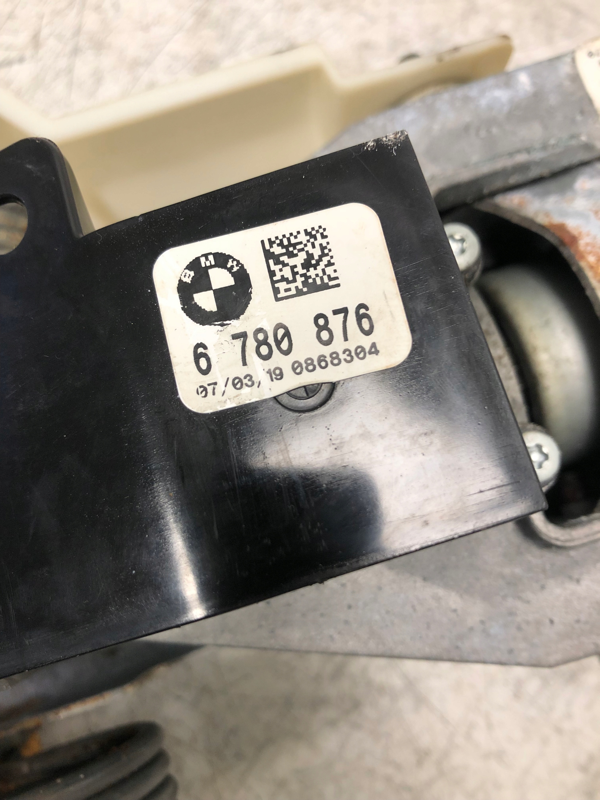 steering wheel rod BMW E61 LIFT 6780876