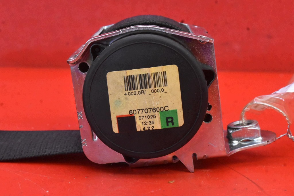 Gurten Sicherheits rechts vorne Spanner EU 13262567 OPEL CORSA D 06-11