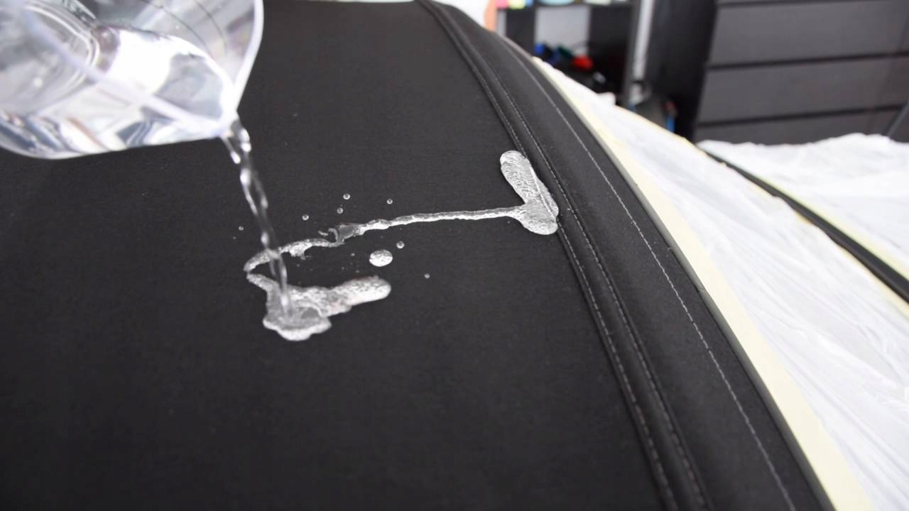 ZIMOWY ZEST SONAX IMPREGNAT DO DACHU I TAPICERKI Packaging Volume 250 ml