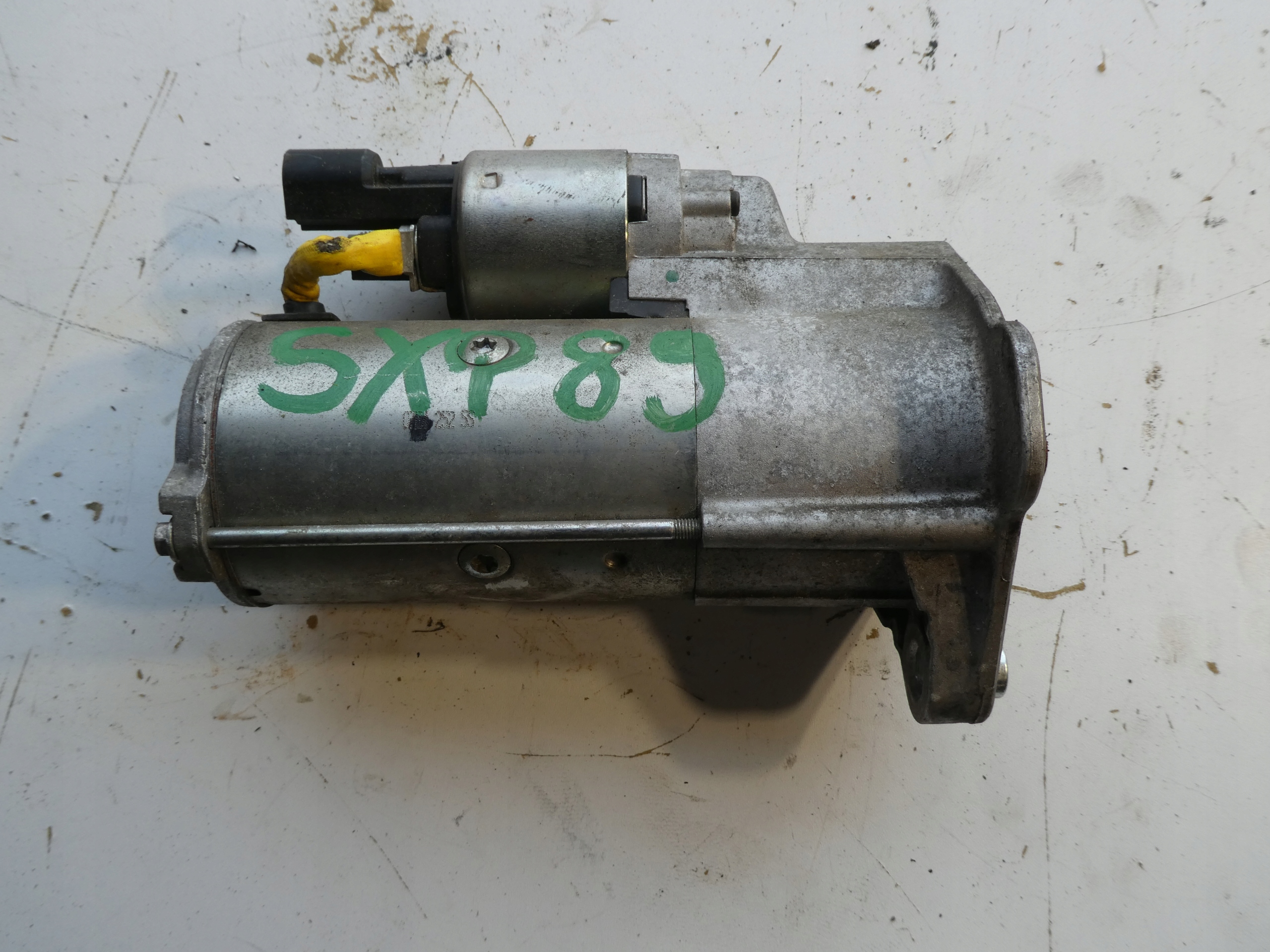 VW AMAROK 2.0 TDI starter 2H0911023F