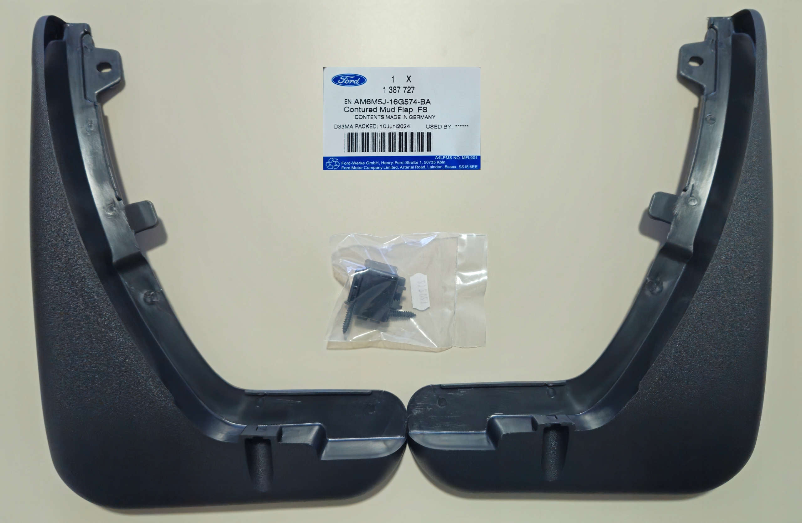 Ford Focus MK2 II Chlapacze Przód Oryginał Ford Oryginał .