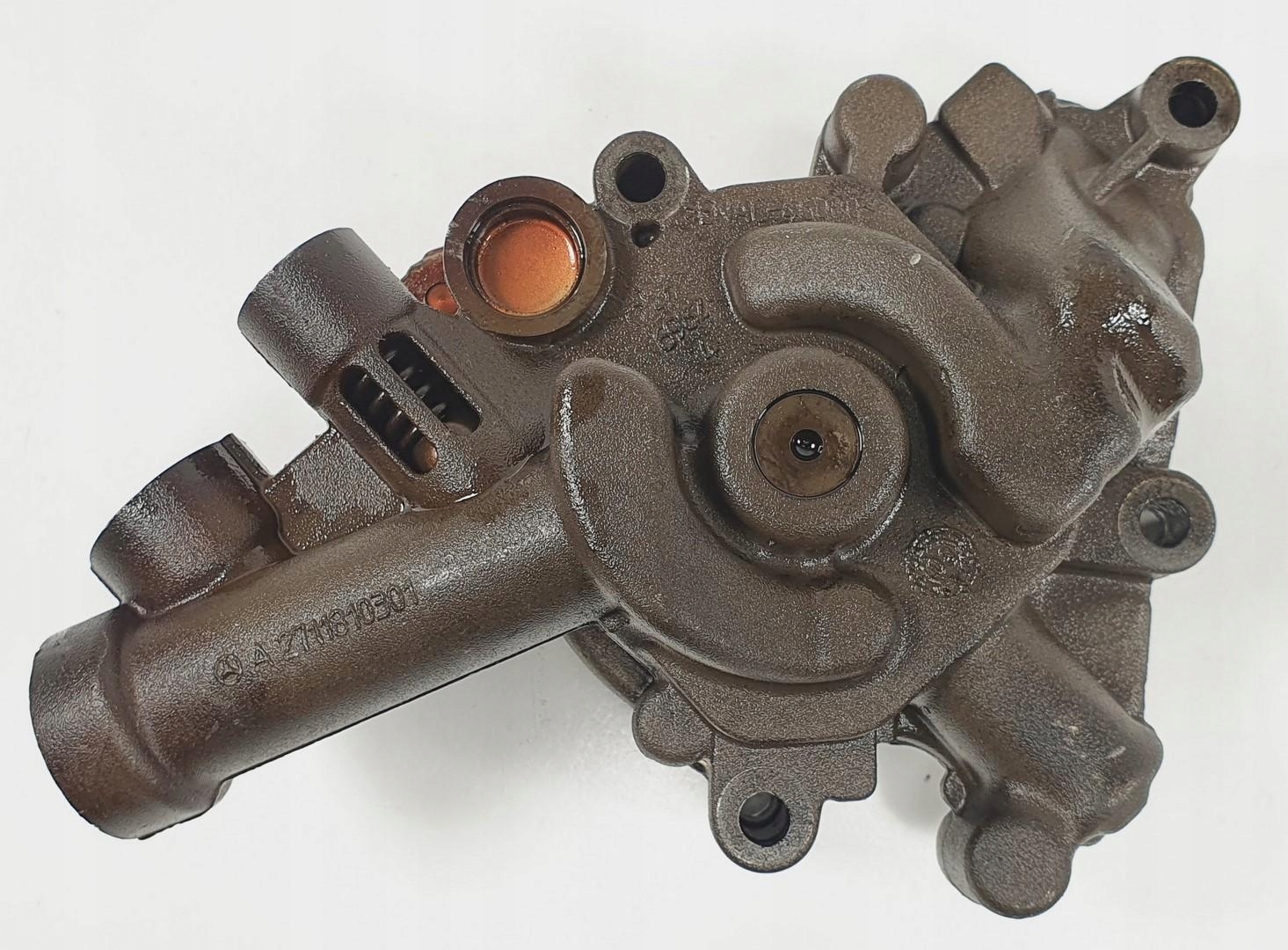 POMPA OLEJU OLEJOWA MERCEDES W204 W212 1.8 CGI Typ samochodu Samochody osobowe