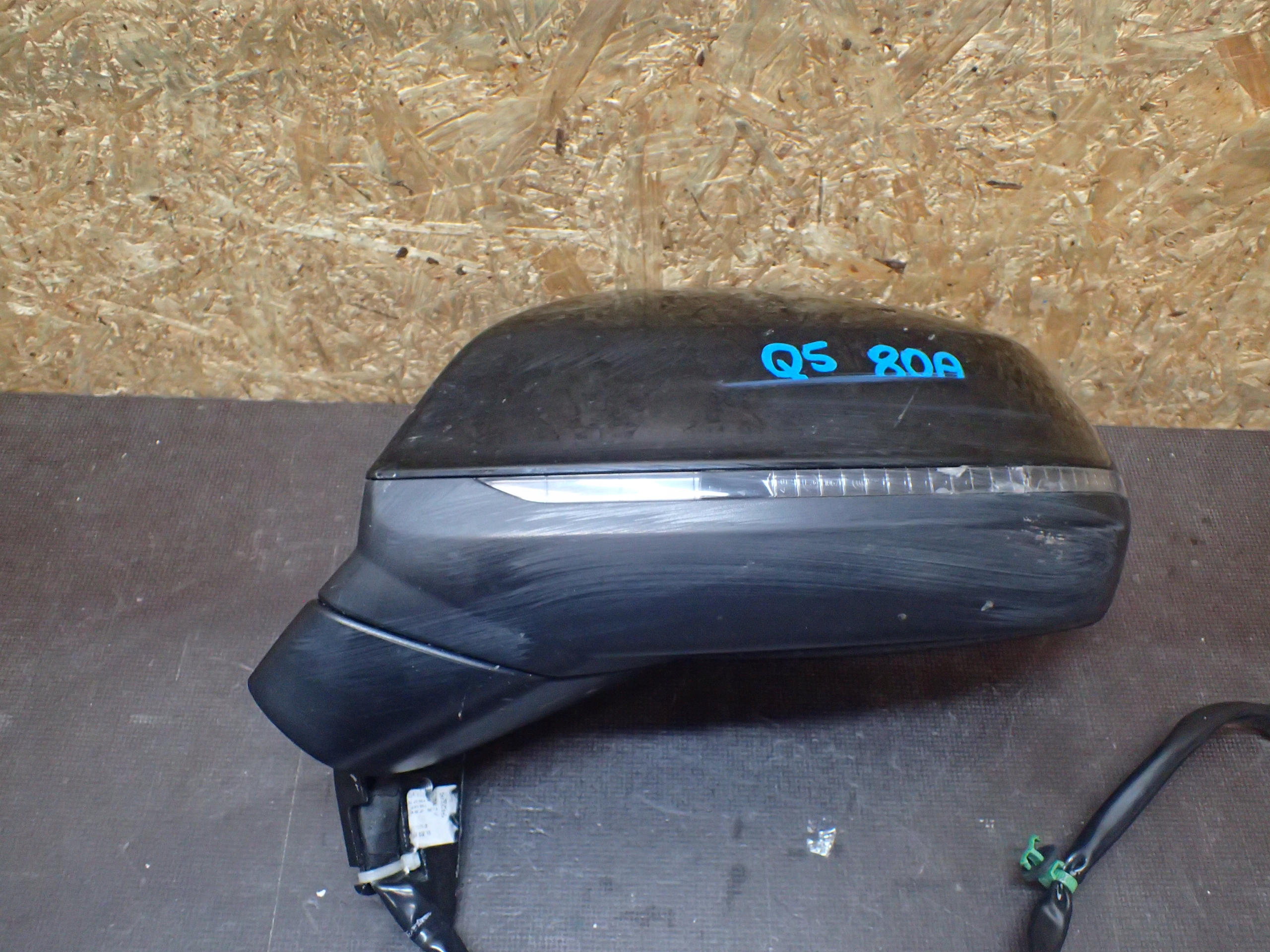 SPIEGEL LINKS AUDI Q5 80A 10PIN