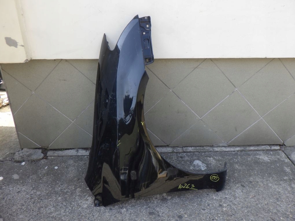 TOYOTA COROLLA E12 HB 2002- fender right front