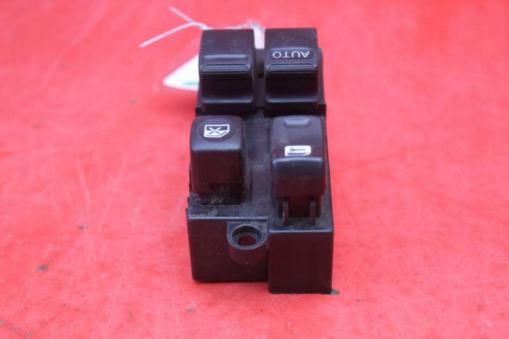 control panel of the window EU NISSAN ALMERA N16 00-03