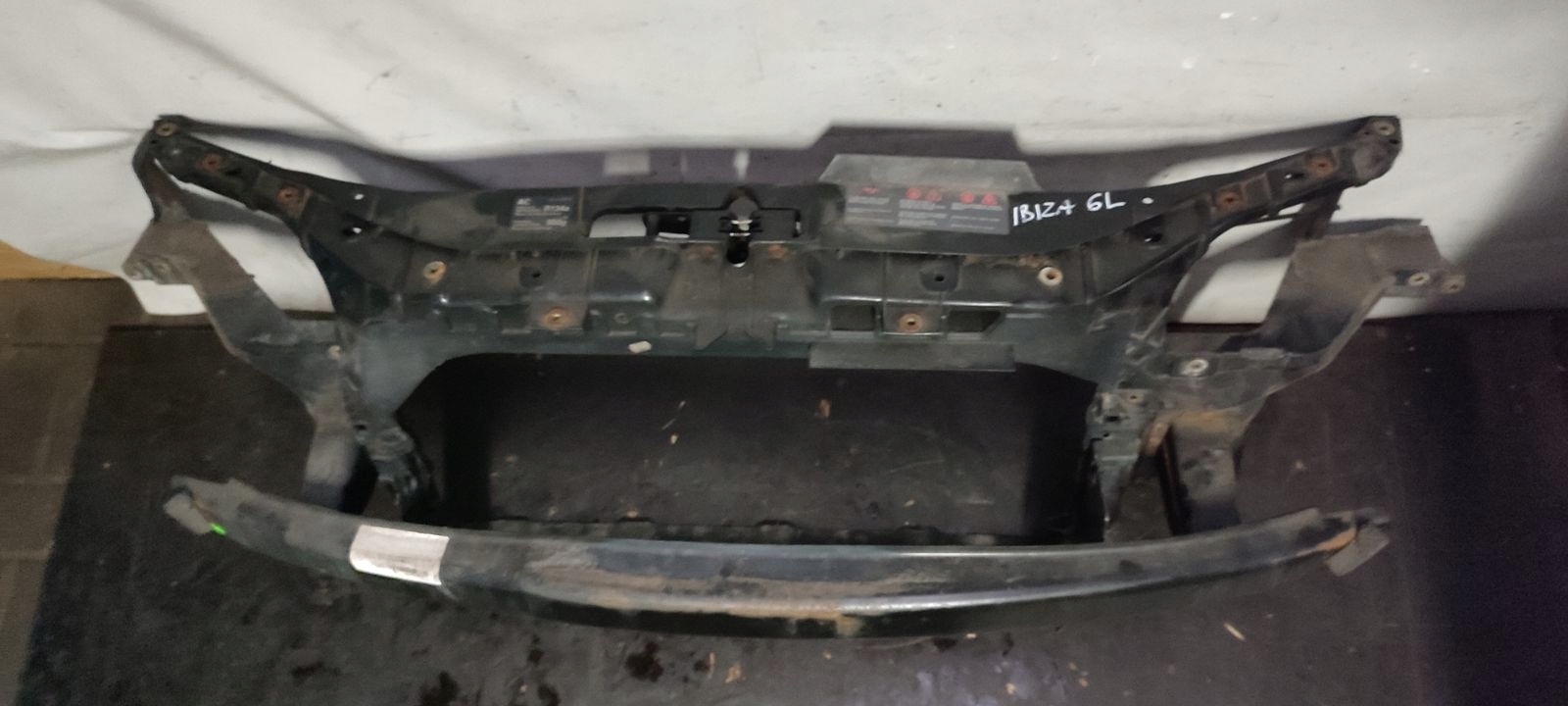 support panel for radiators pillar iron Seat Ibiza 6L 1,4 16V