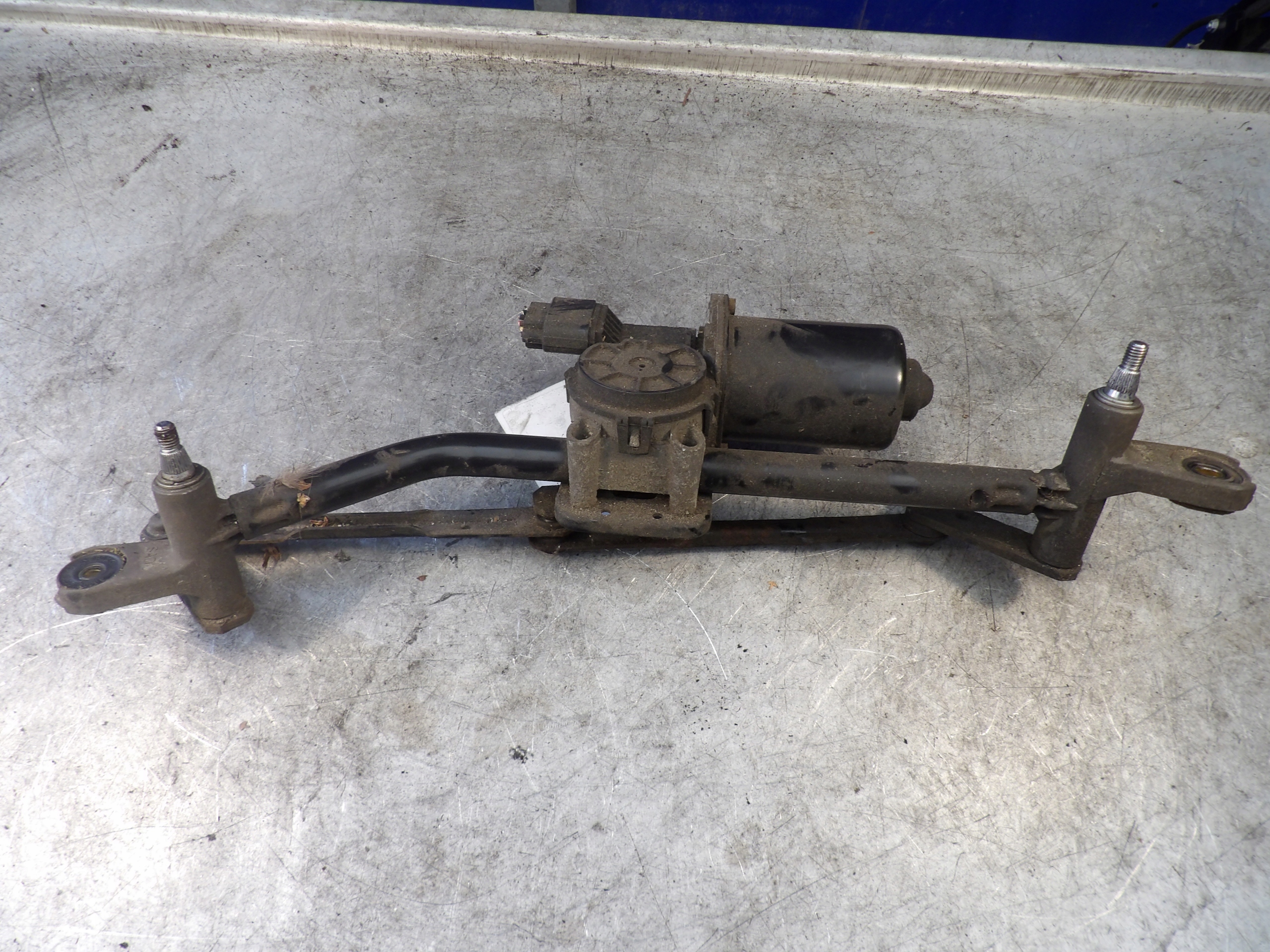 Kia Picanto wiper mechanism front 1,0B