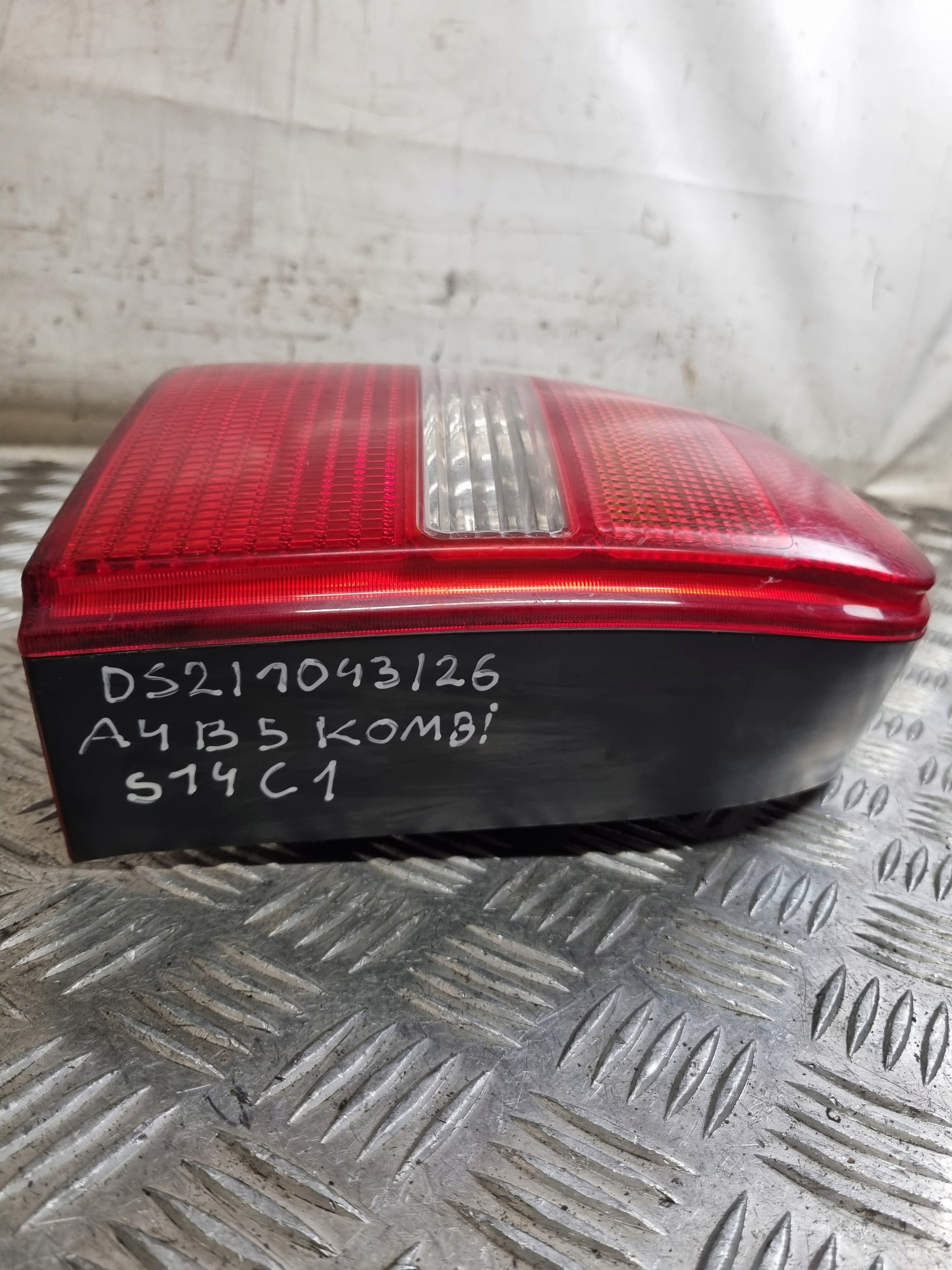light left rear part AUDI A4 B5 KOMBI 99R
