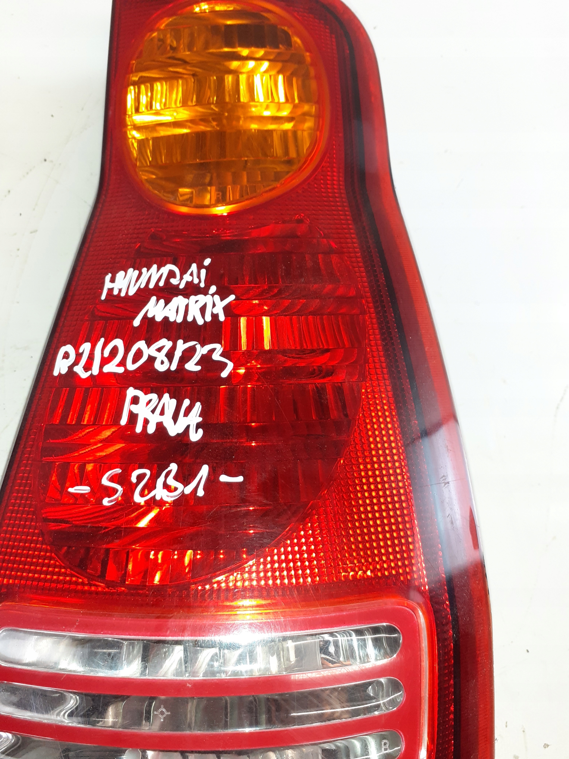 Hyundai Matrix light right rear part