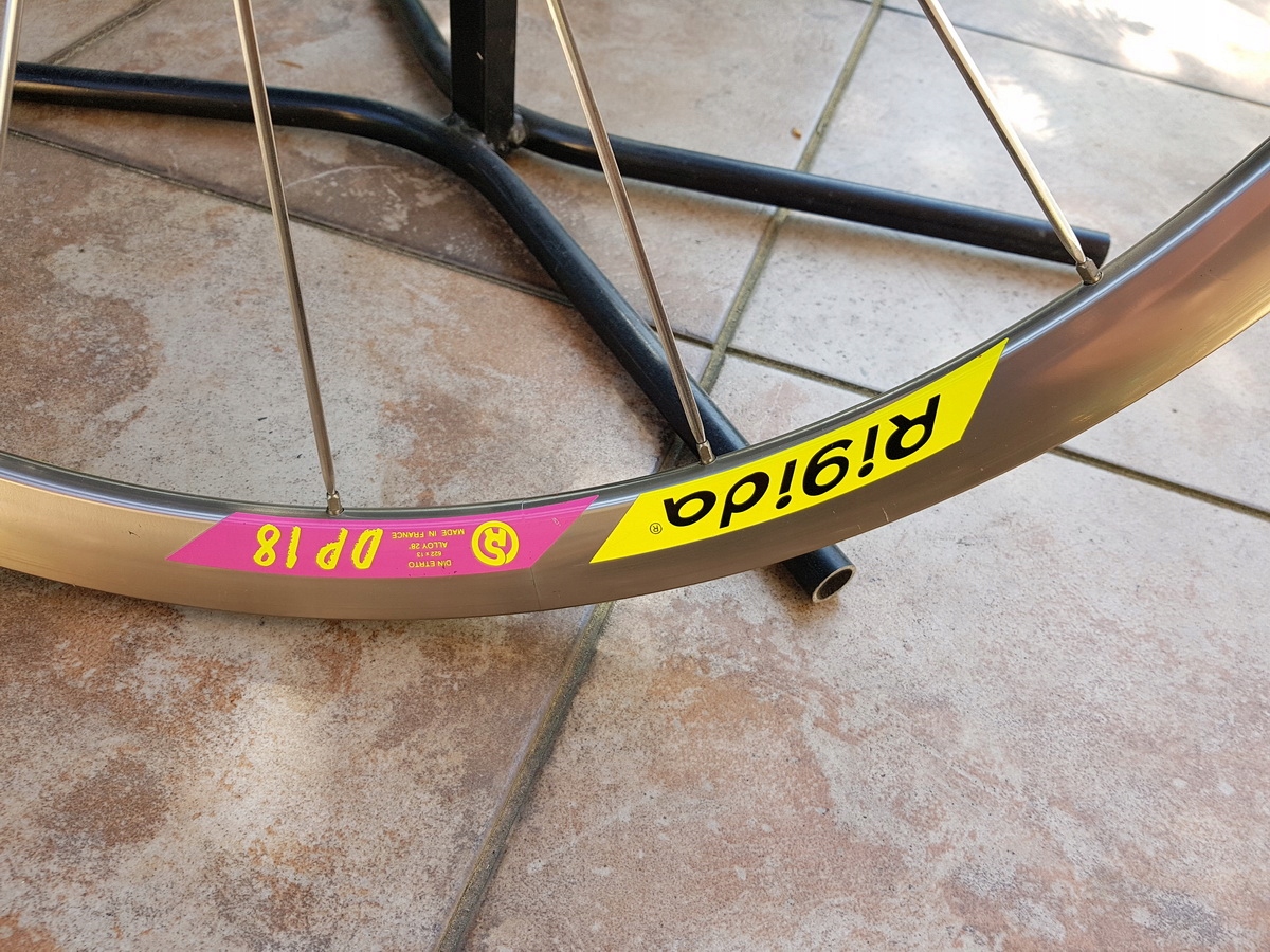 koła 700C piasty TOMO, obręcze RIGIDA DP18 Kod producenta koła 700C TOMO, RIGIDA DP18, Dt Swiss