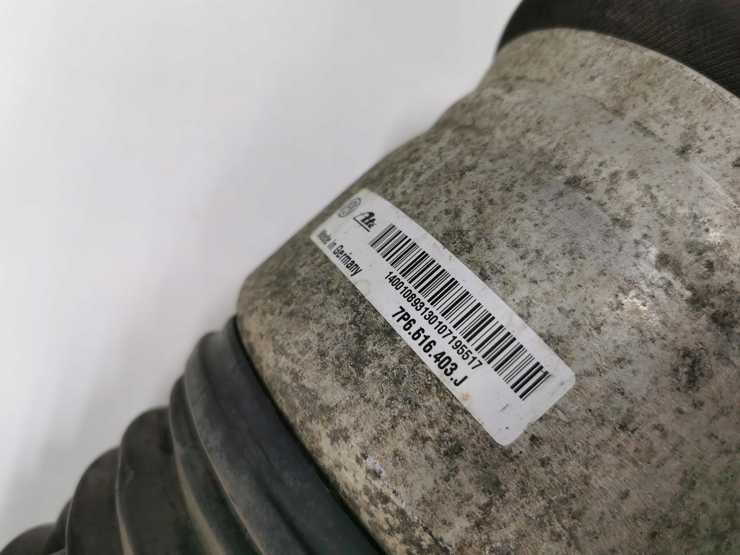 shock absorber left front VW TOUAREG II 7P 3.0 TDI 7P6616403J