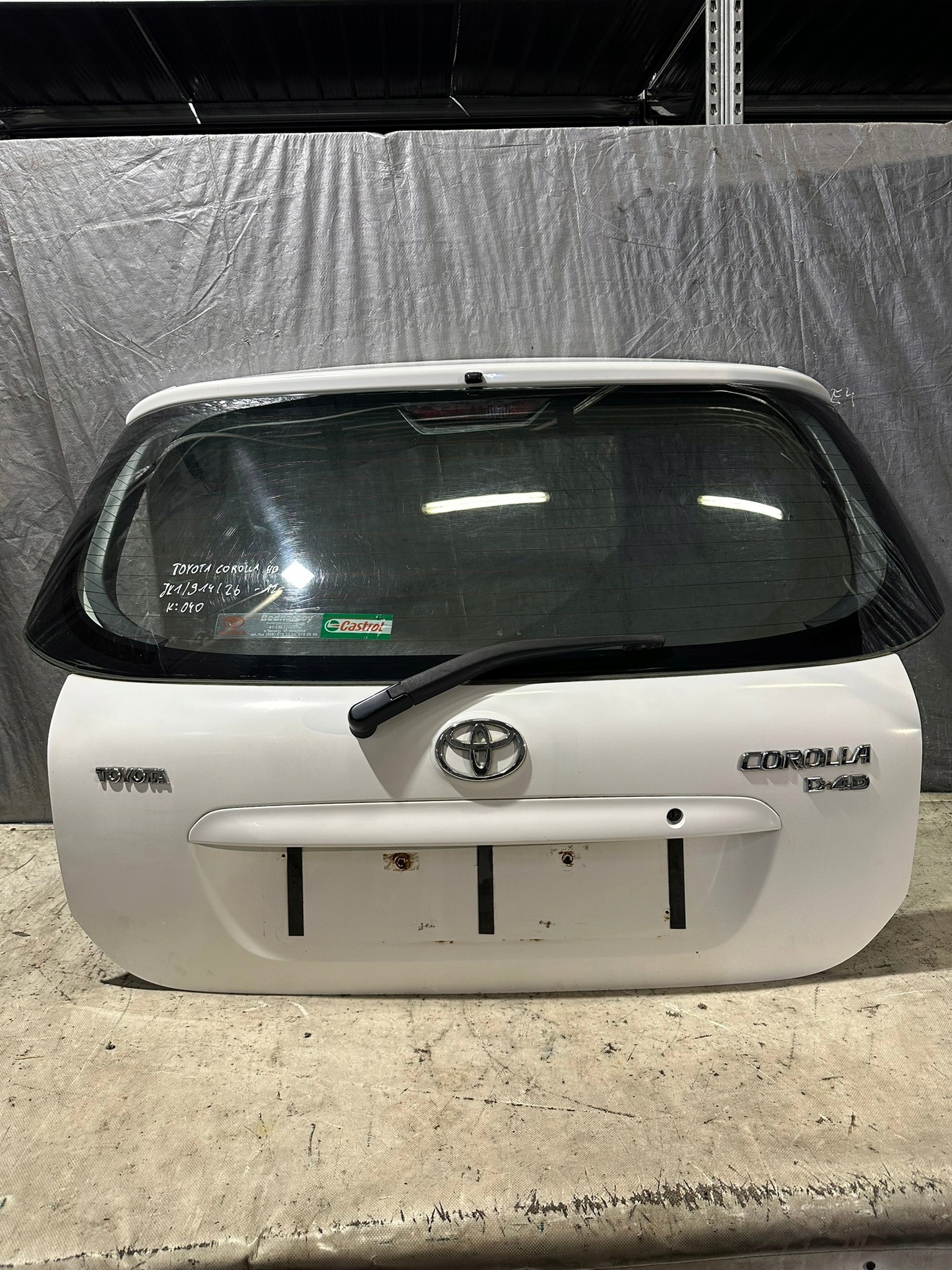 trunk door boot TOYOTA COROLLA HB 2002R