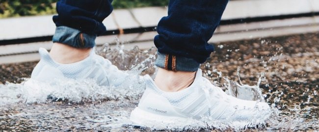 ZESTAW NANO STRONG 400ml SPRAY OCHRONNY DO BUTÓW 400 ml + MAGICZNA GĄBKA Forma spray